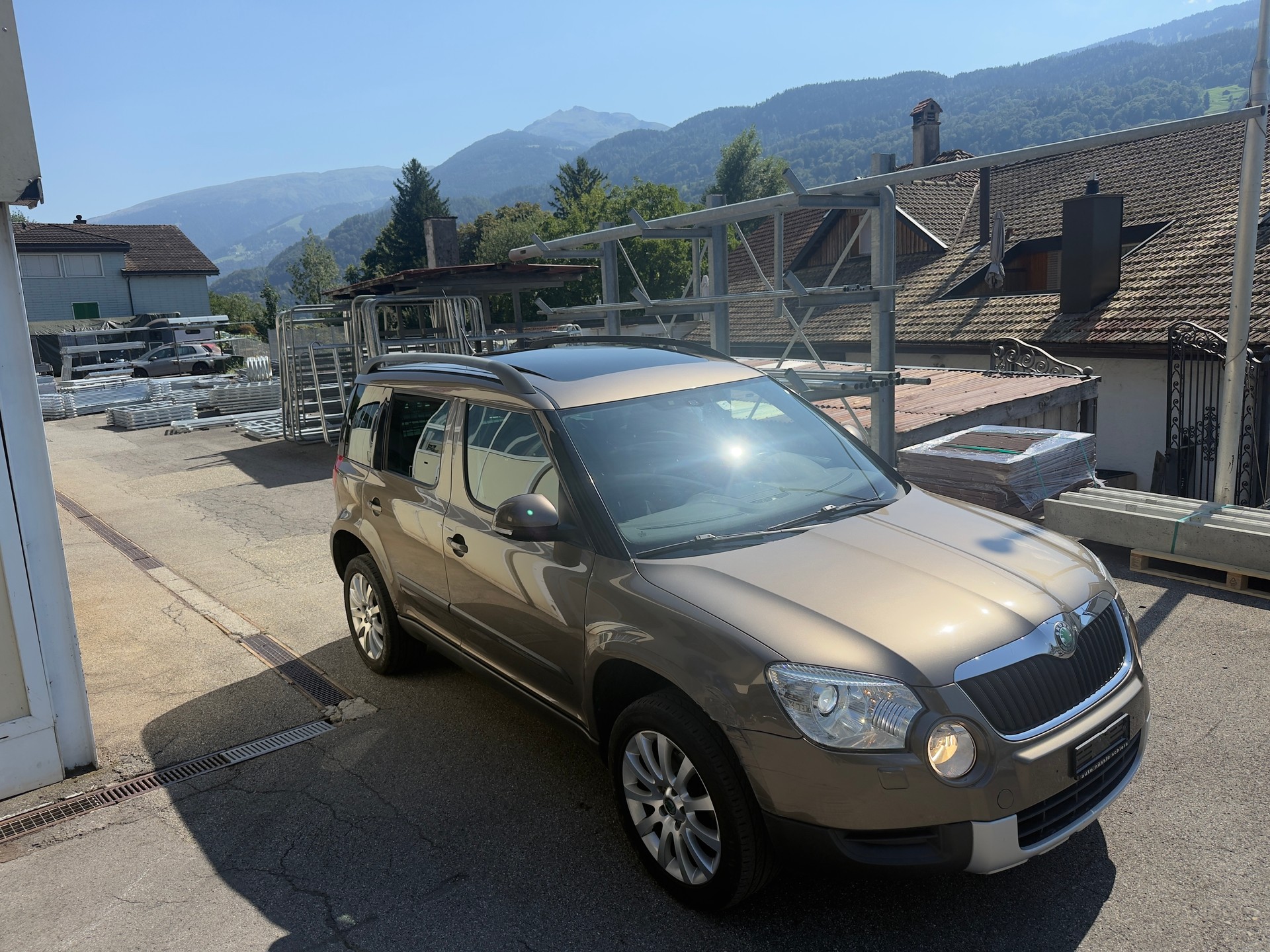 SKODA Yeti 1.8 TSI Entry 4x4-image-12