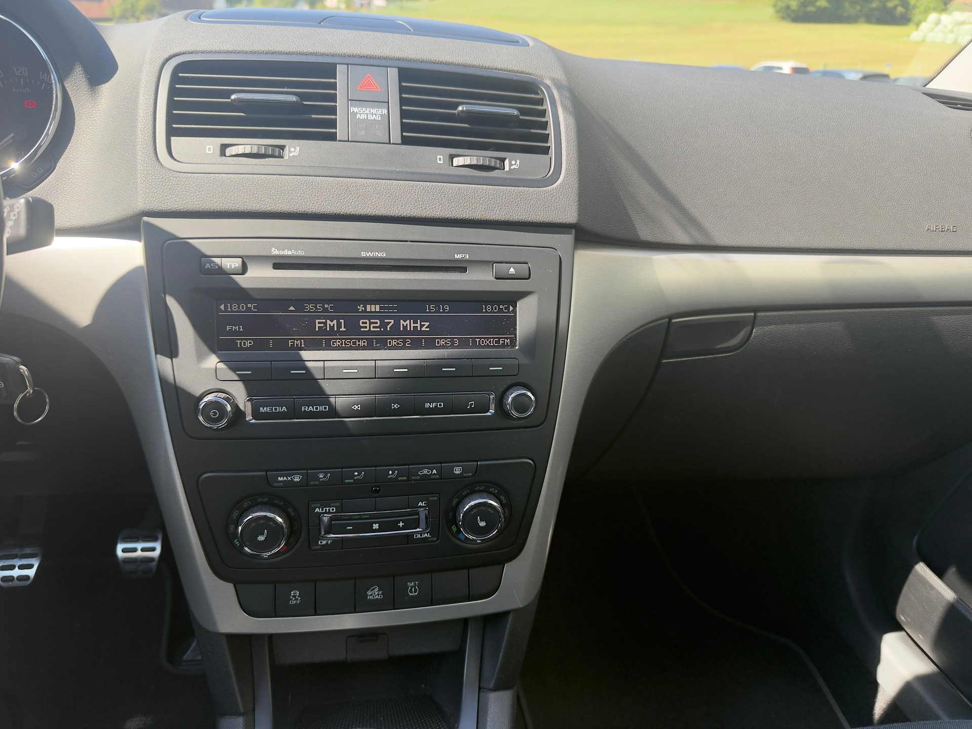 SKODA Yeti 1.8 TSI Entry 4x4-image-8