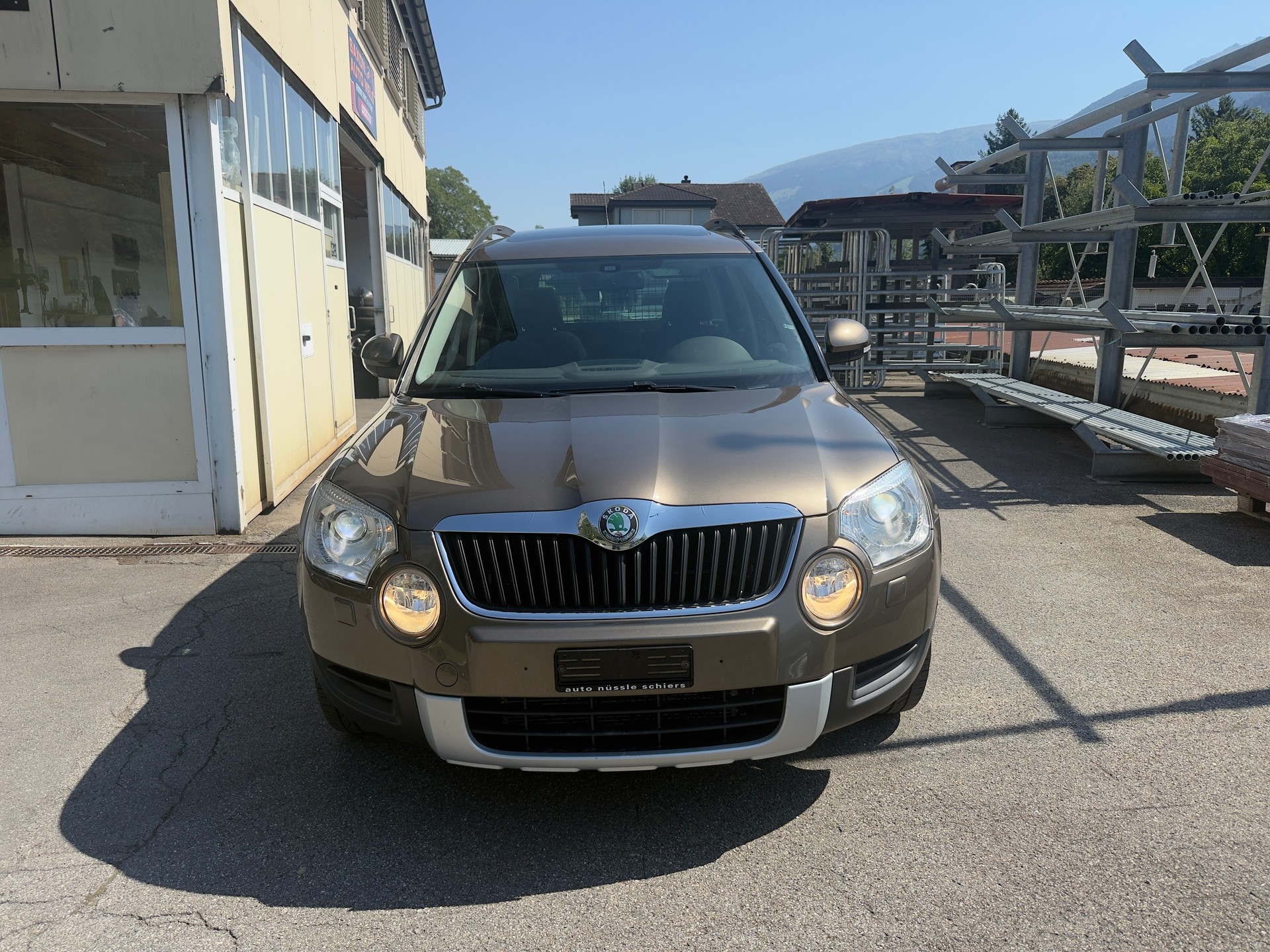 SKODA Yeti 1.8 TSI Entry 4x4-image-0