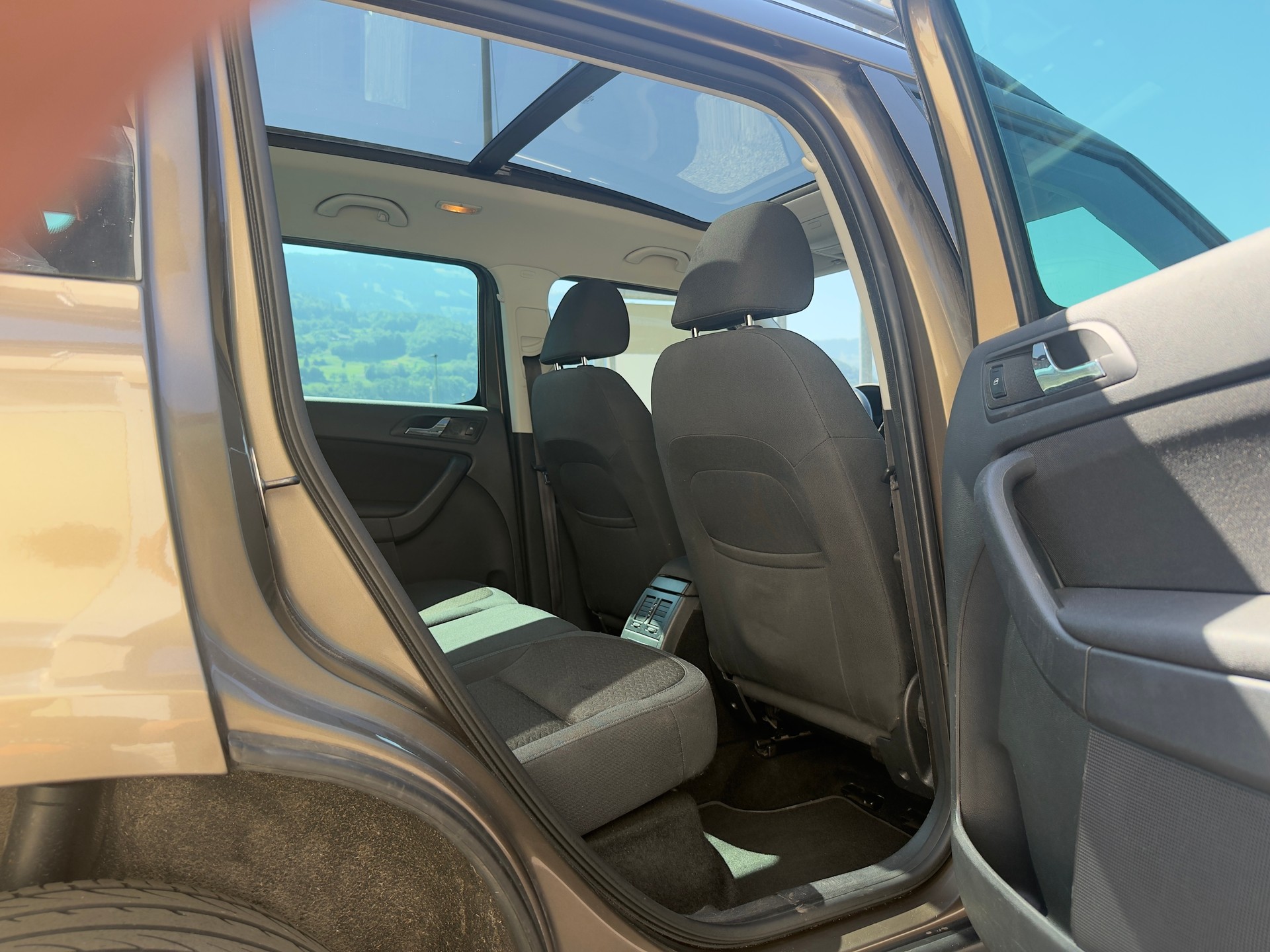 SKODA Yeti 1.8 TSI Entry 4x4-image-15