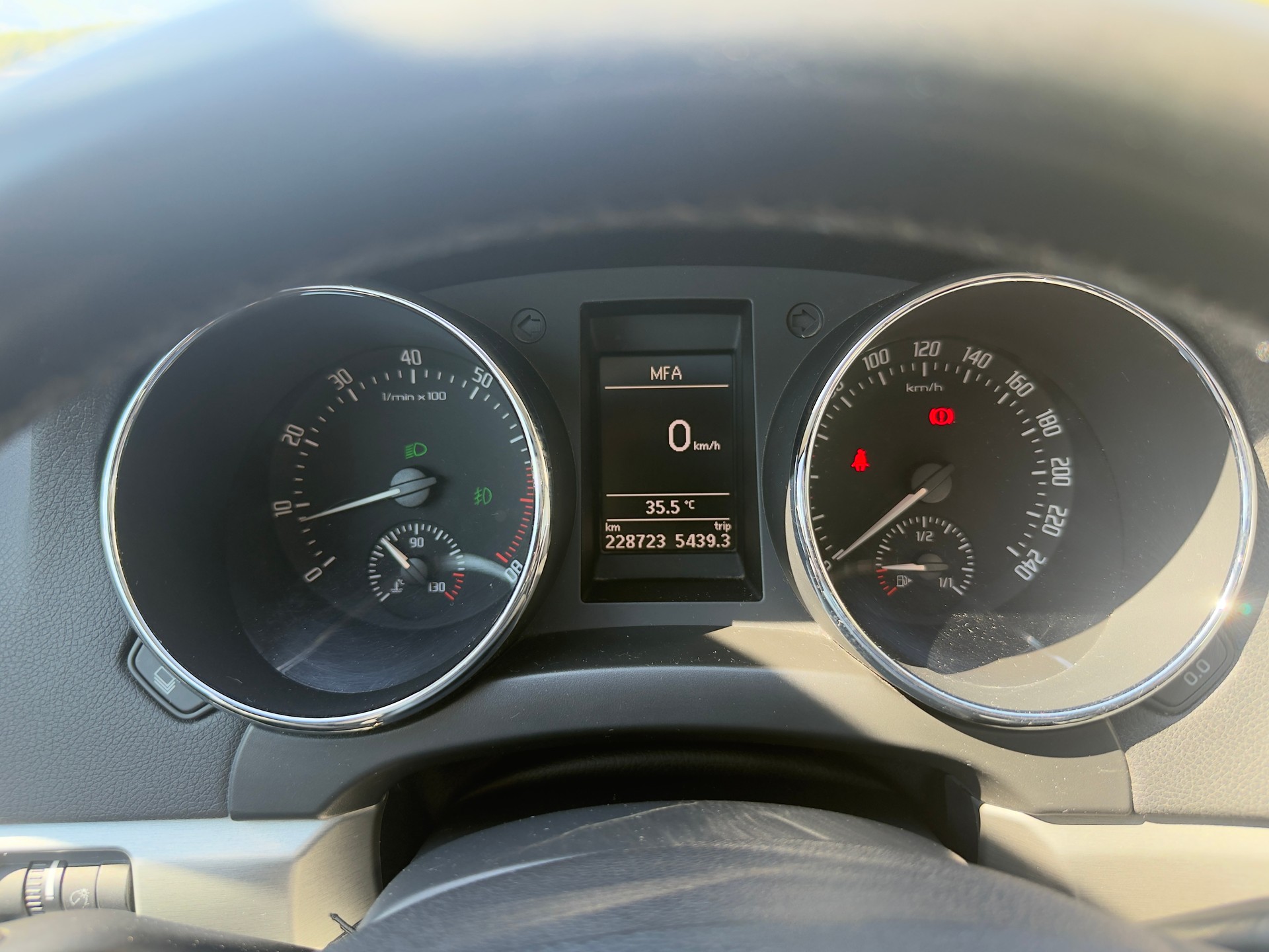 SKODA Yeti 1.8 TSI Entry 4x4-image-13