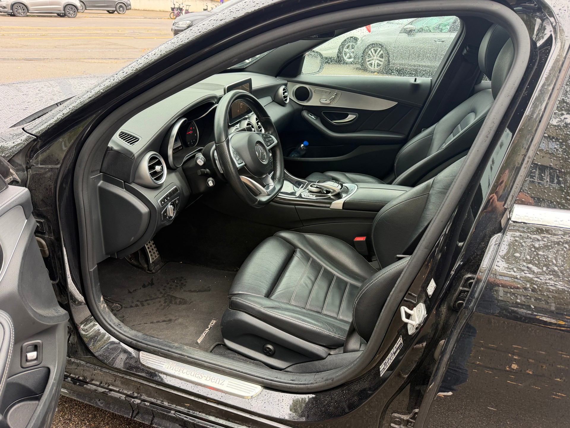 MERCEDES-BENZ C 250 BlueTEC AMG Line 7G-Tronic-image-11