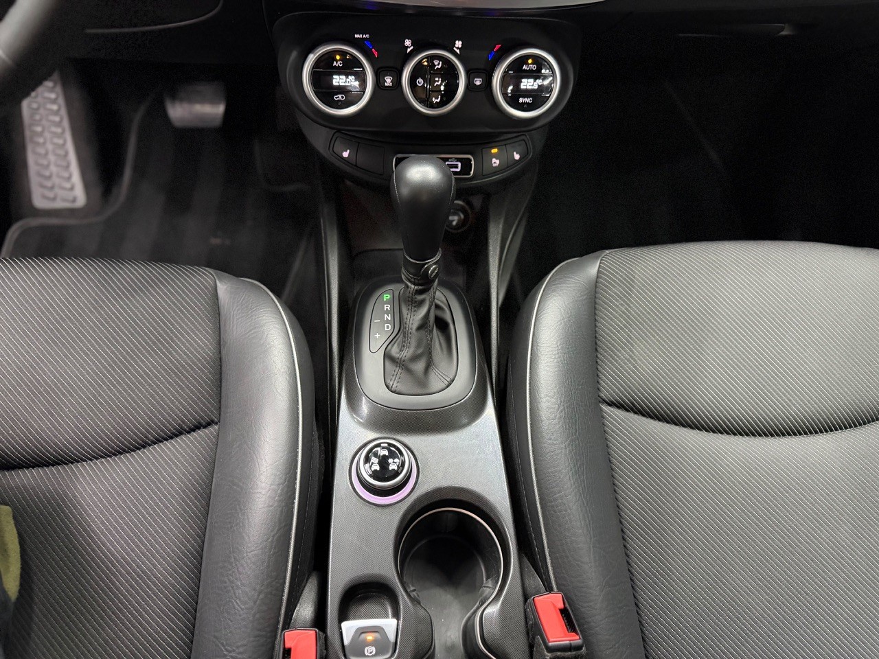 FIAT 500X 2.0MJ Cross 4x4 Automatic | Rückfahrkamera | ACC Tempomat | Dachreling-image-19