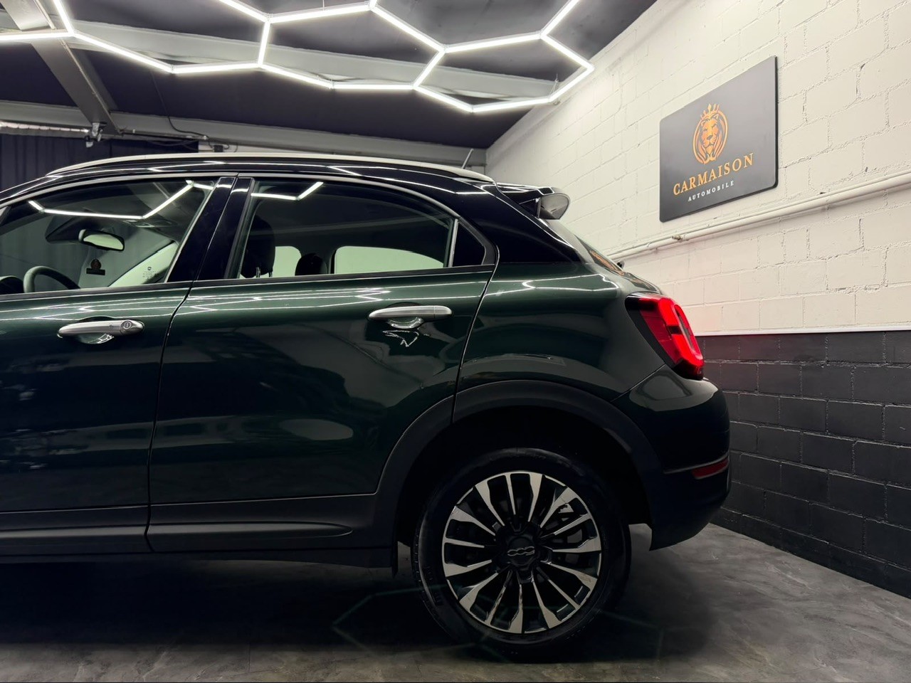 FIAT 500X 2.0MJ Cross 4x4 Automatic | Rückfahrkamera | ACC Tempomat | Dachreling-image-3