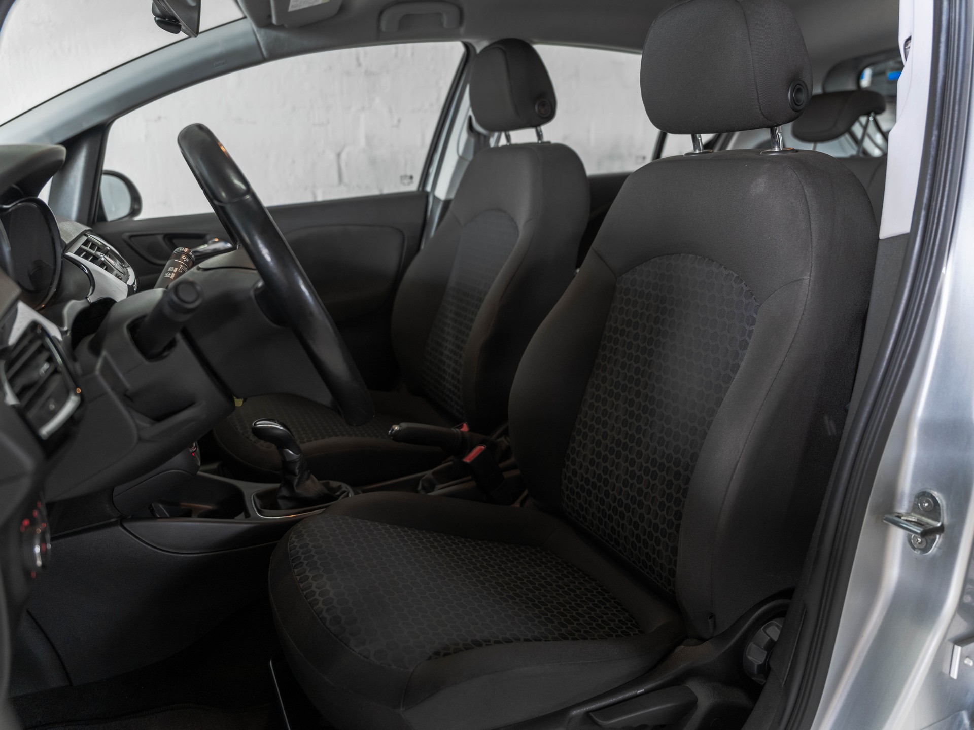OPEL Corsa 1.4 TP Enjoy Easytronic-image-27