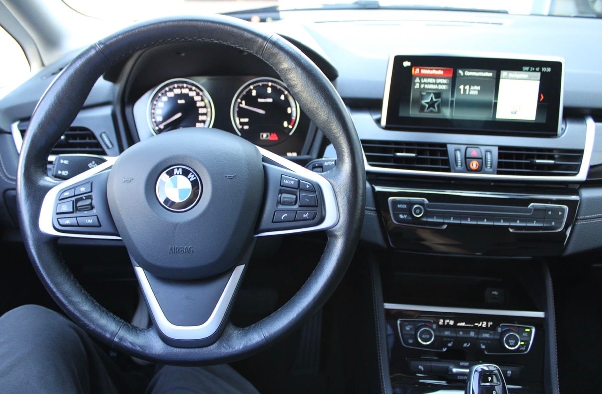BMW 220d xDrive Gran Tourer Steptronic-image-10