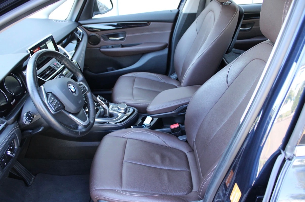BMW 220d xDrive Gran Tourer Steptronic-image-11