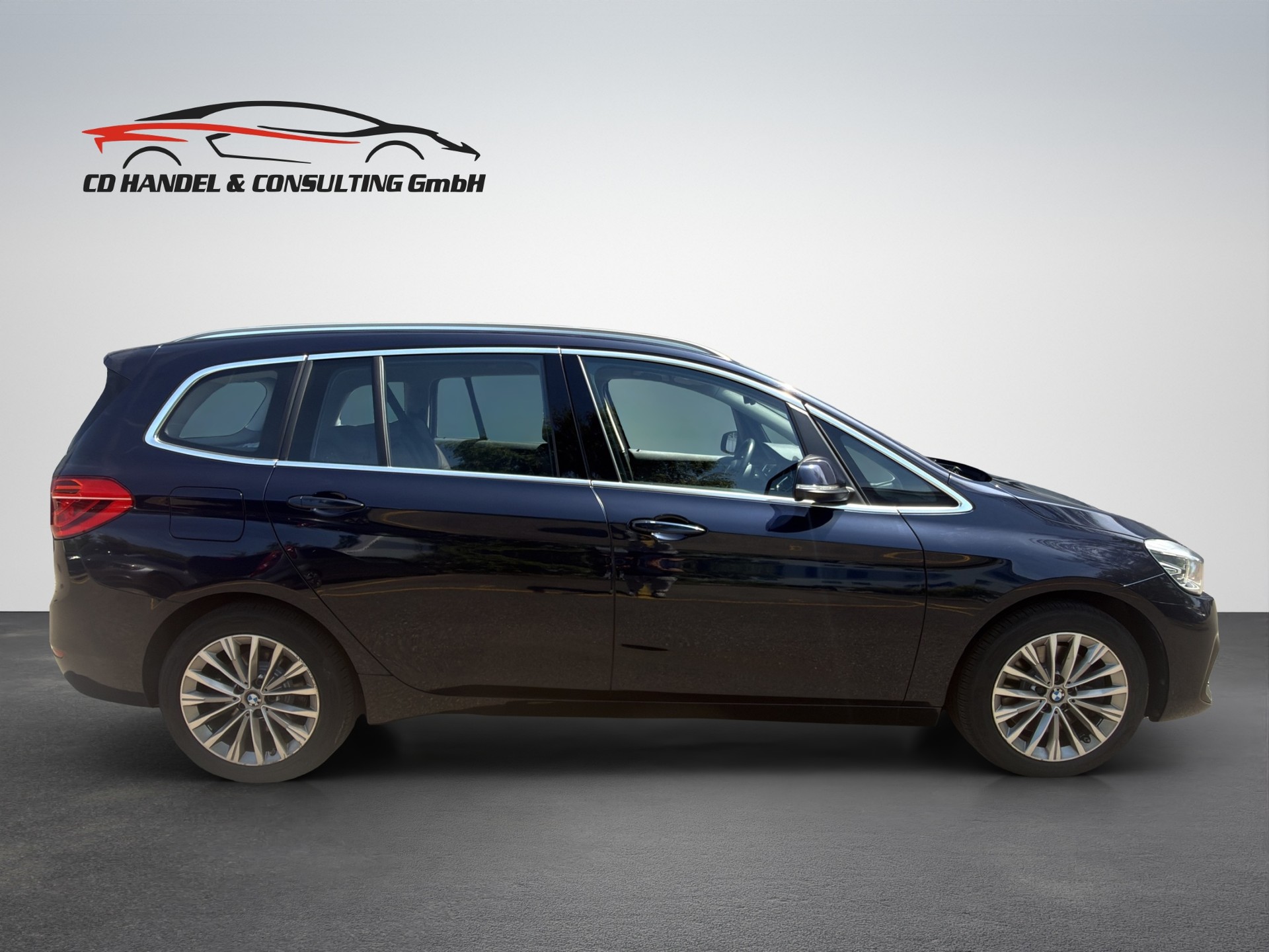 BMW 220d xDrive Gran Tourer Steptronic-image-6