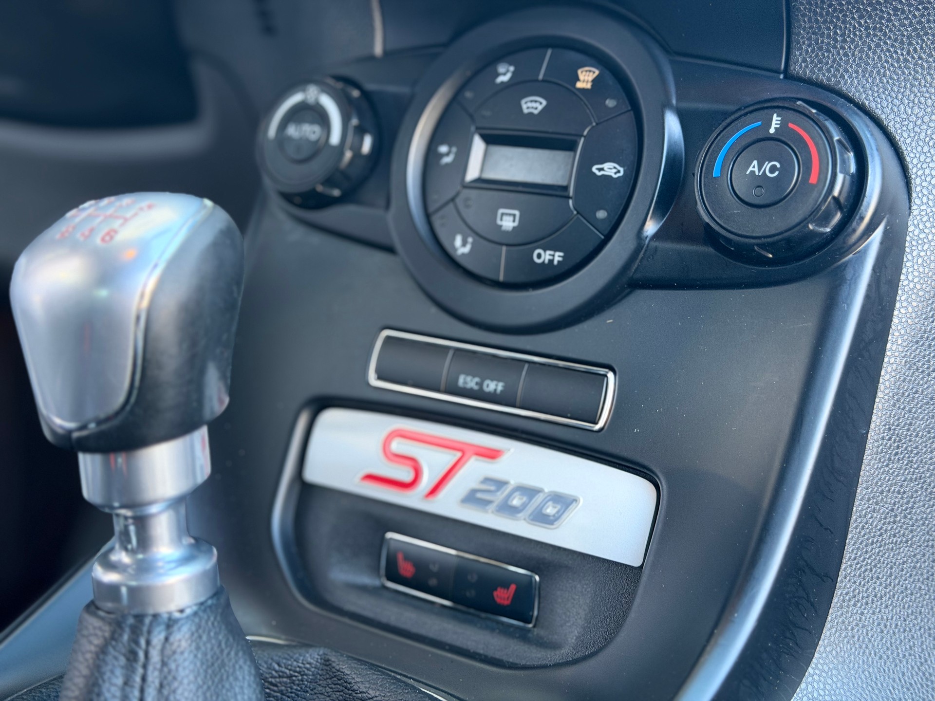 FORD Fiesta 1.6 SCTi ST 200-image-6