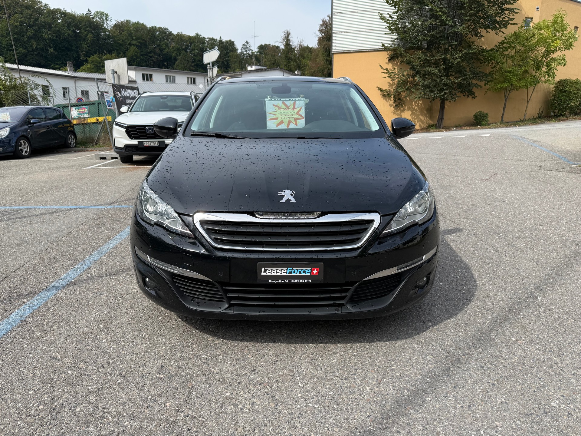 PEUGEOT 308 SW 1.2 THP Active Automatic-image-1