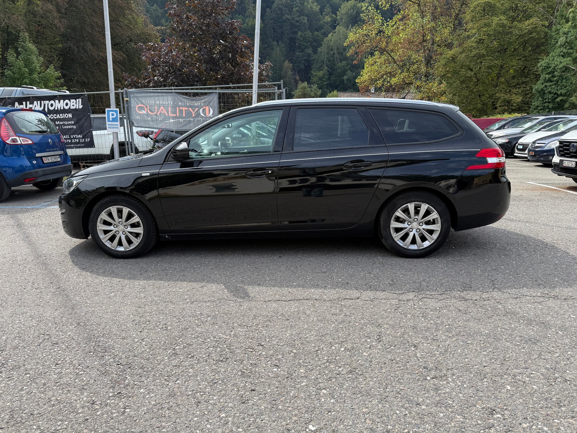 PEUGEOT 308 SW 1.2 THP Active Automatic-image-2