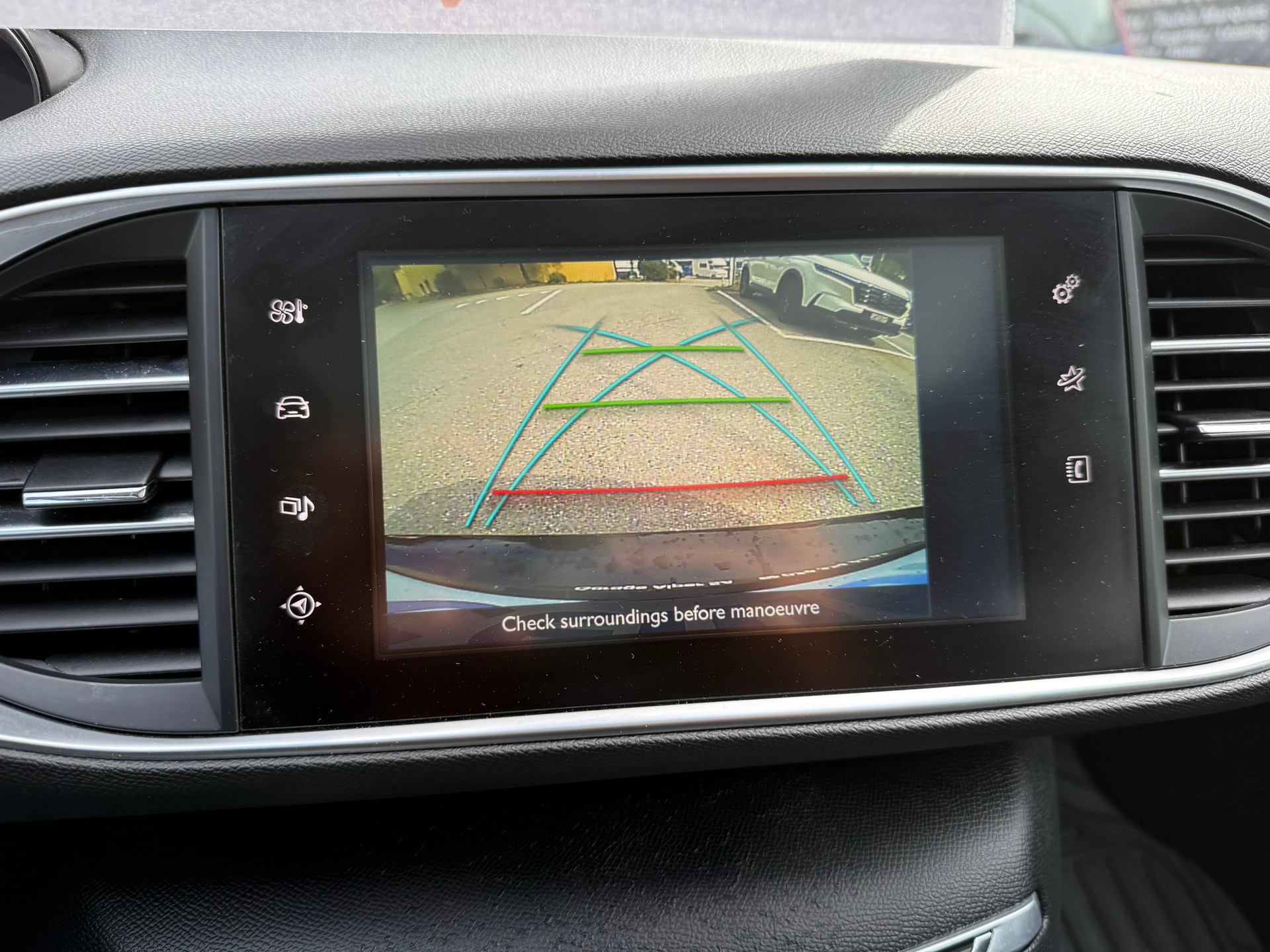PEUGEOT 308 SW 1.2 THP Active Automatic-image-25