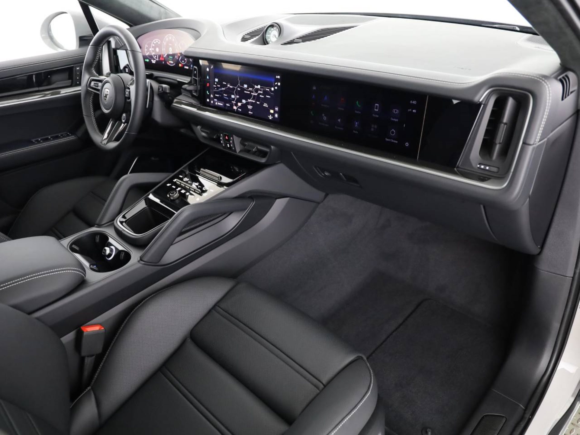 PORSCHE Cayenne Turbo E-Hybrid Coupé-image-10