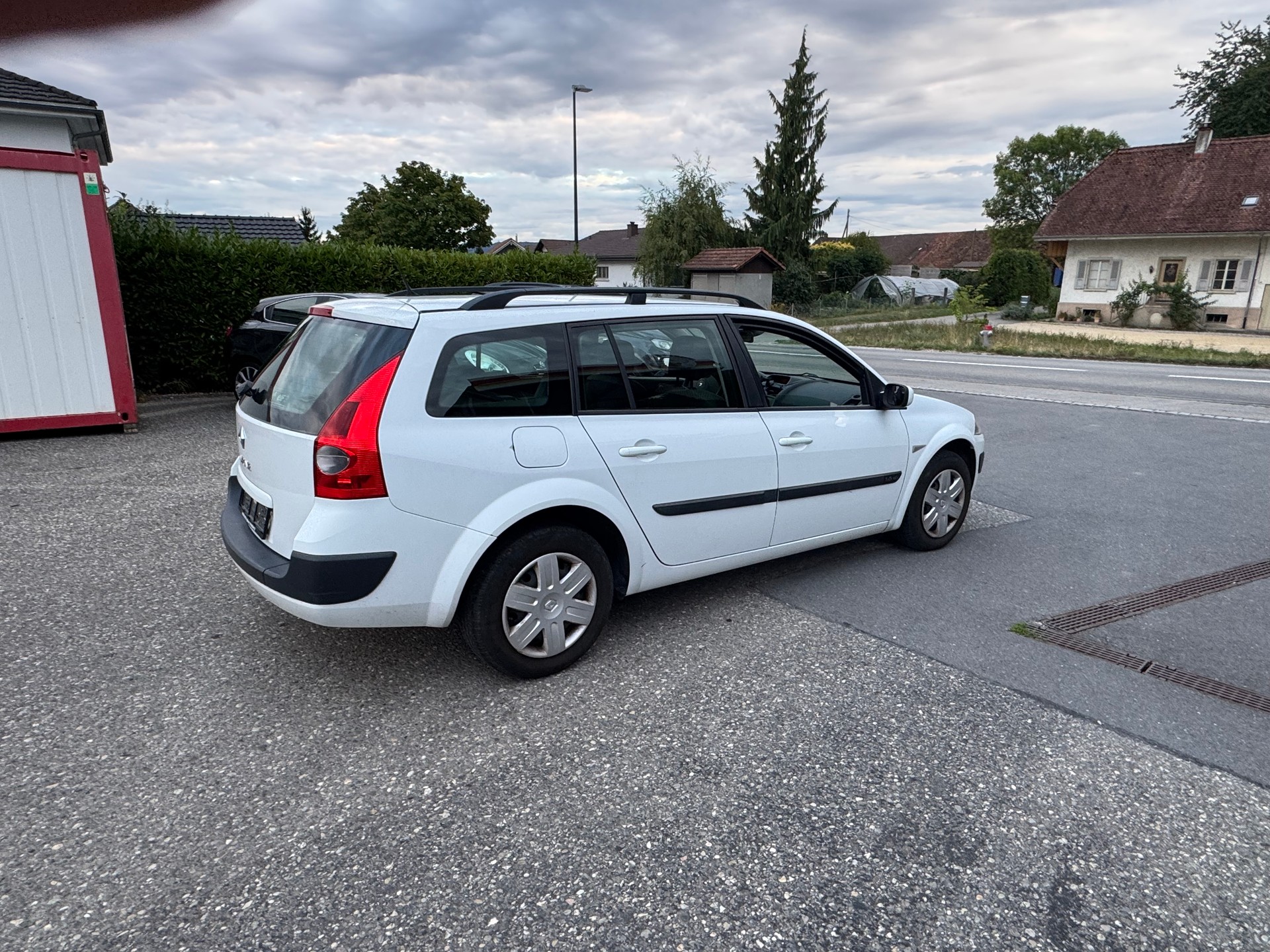 RENAULT Mégane Break 1.6 16V Authentique Pack-image-2