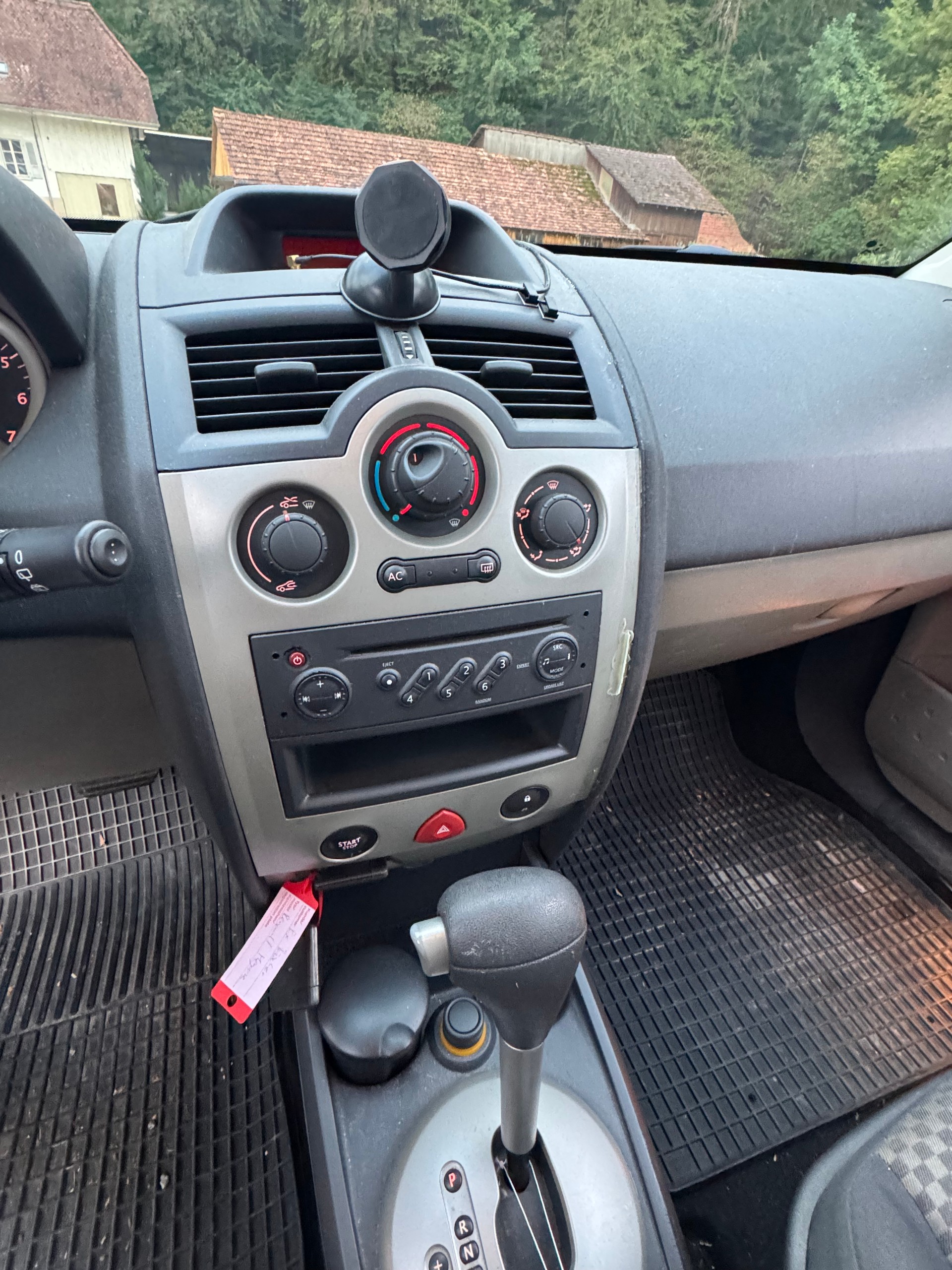 RENAULT Mégane Break 1.6 16V Authentique Pack-image-6