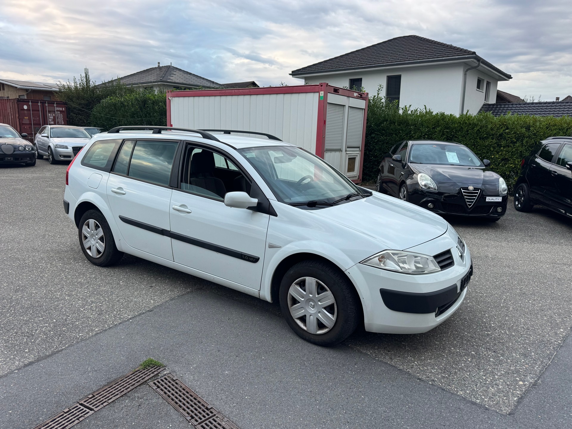 RENAULT Mégane Break 1.6 16V Authentique Pack-image-1