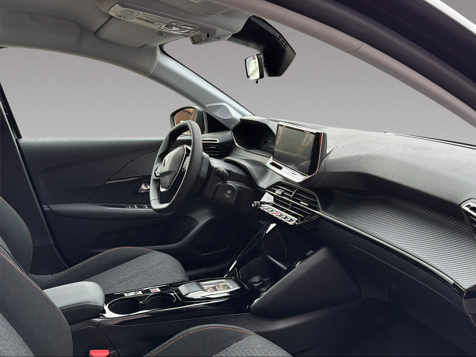 PEUGEOT 208 1.2 Hybrid Style-image-6