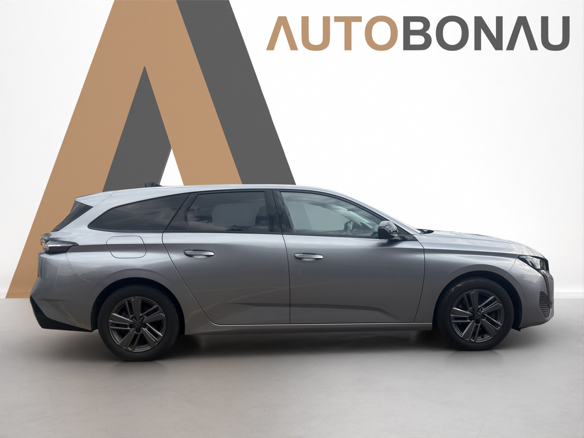 PEUGEOT 308 SW 1.2 PureTech Allure-image-55