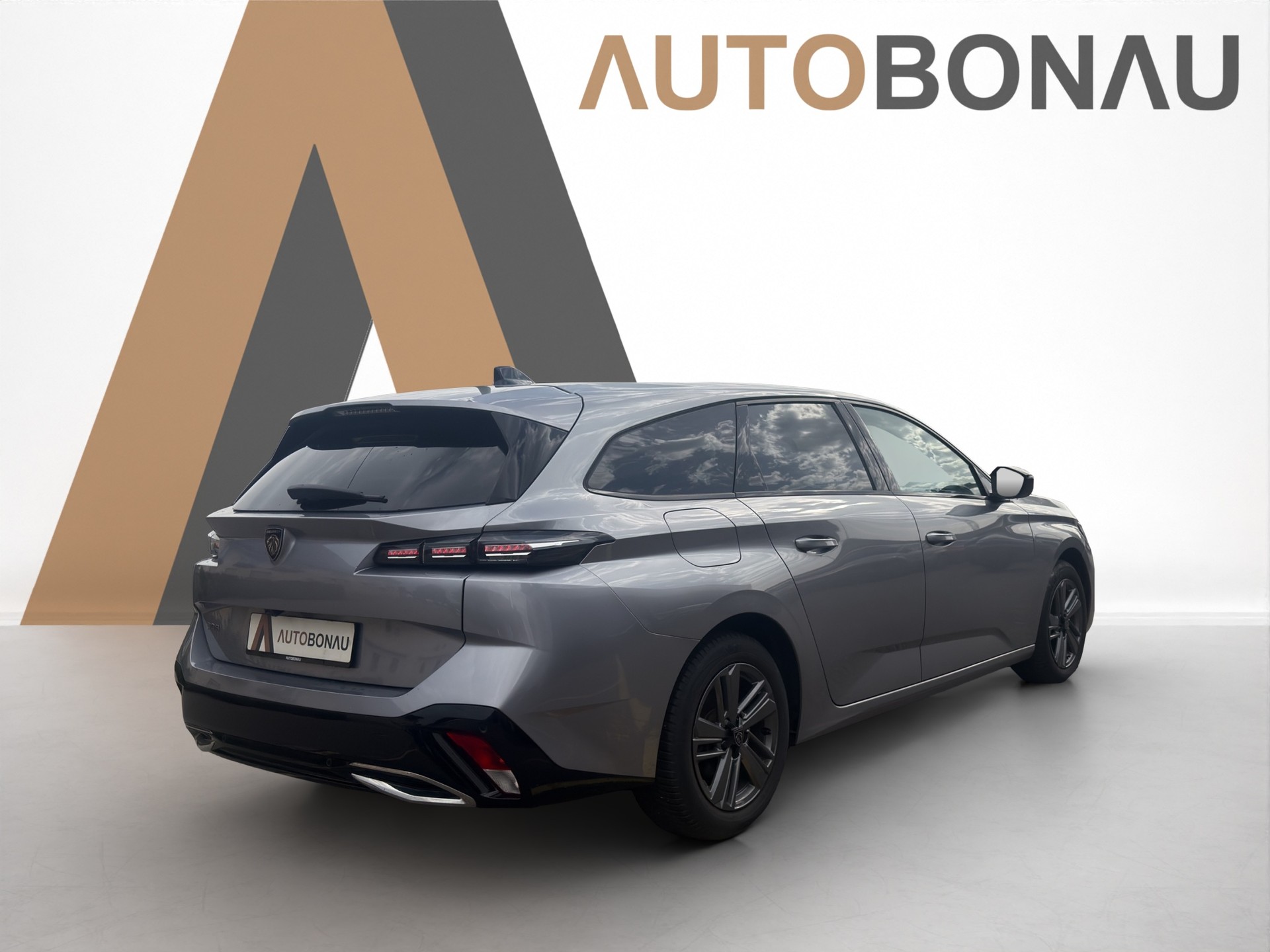 PEUGEOT 308 SW 1.2 PureTech Allure-image-54
