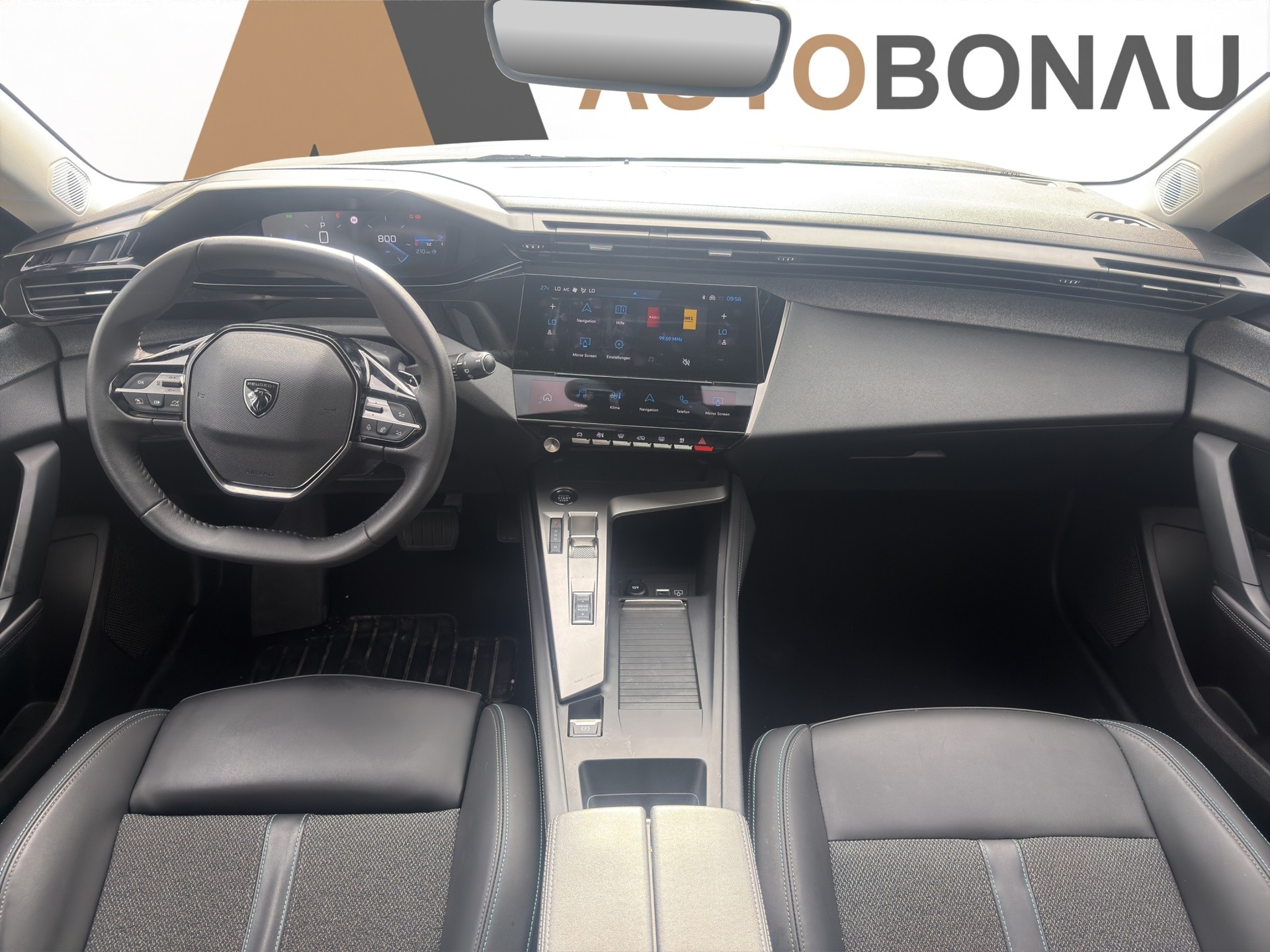 PEUGEOT 308 SW 1.2 PureTech Allure-image-61