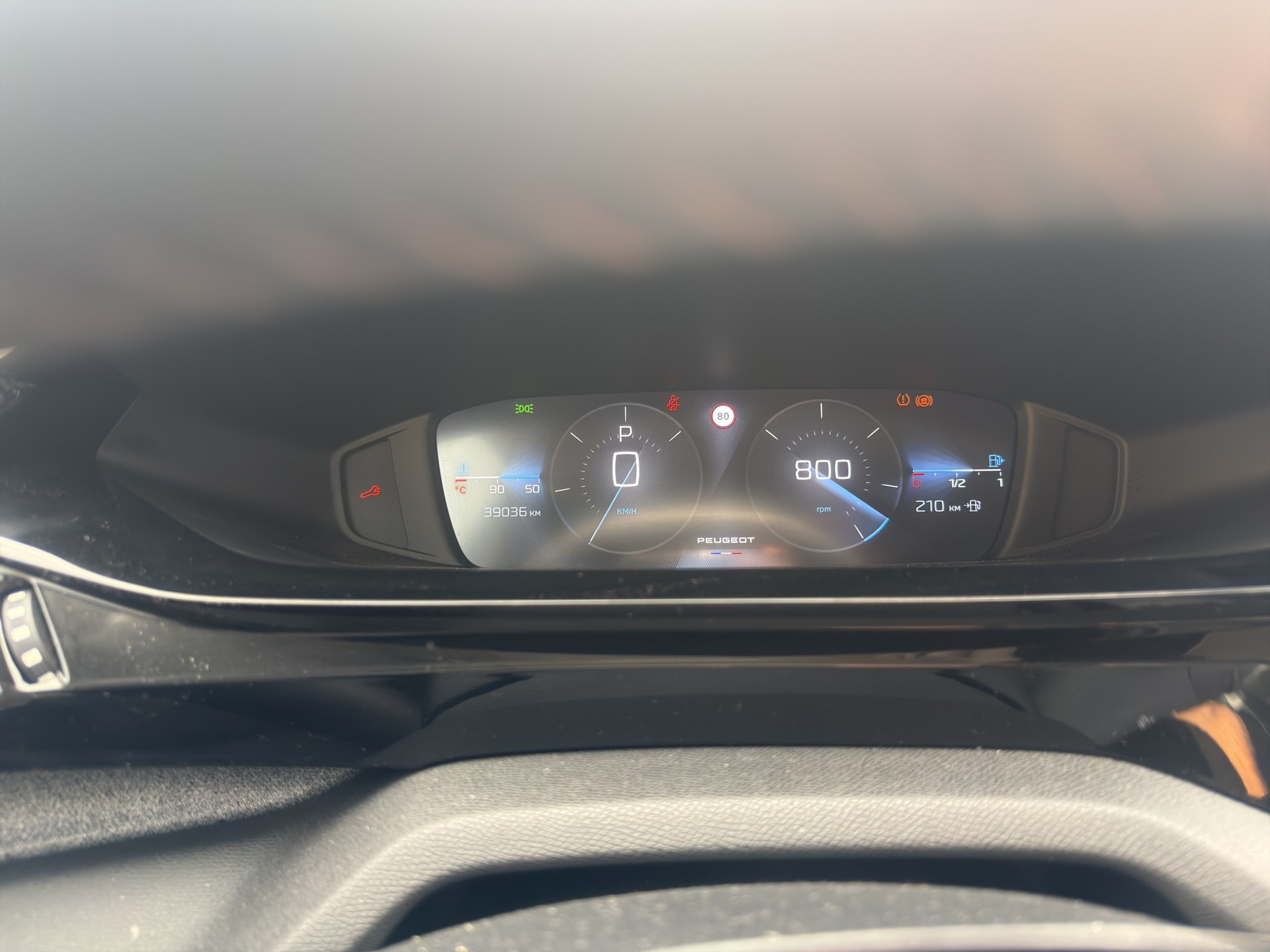 PEUGEOT 308 SW 1.2 PureTech Allure-image-18