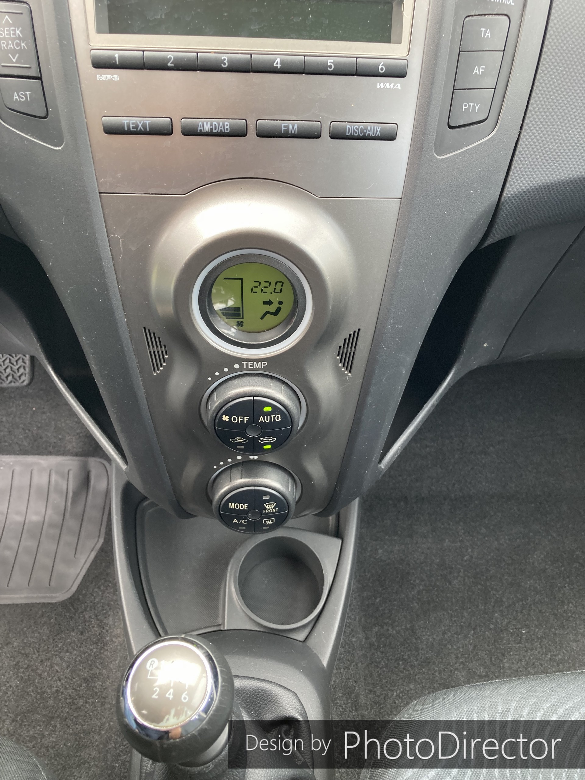 TOYOTA Yaris 1.33 Linea Sol-image-5