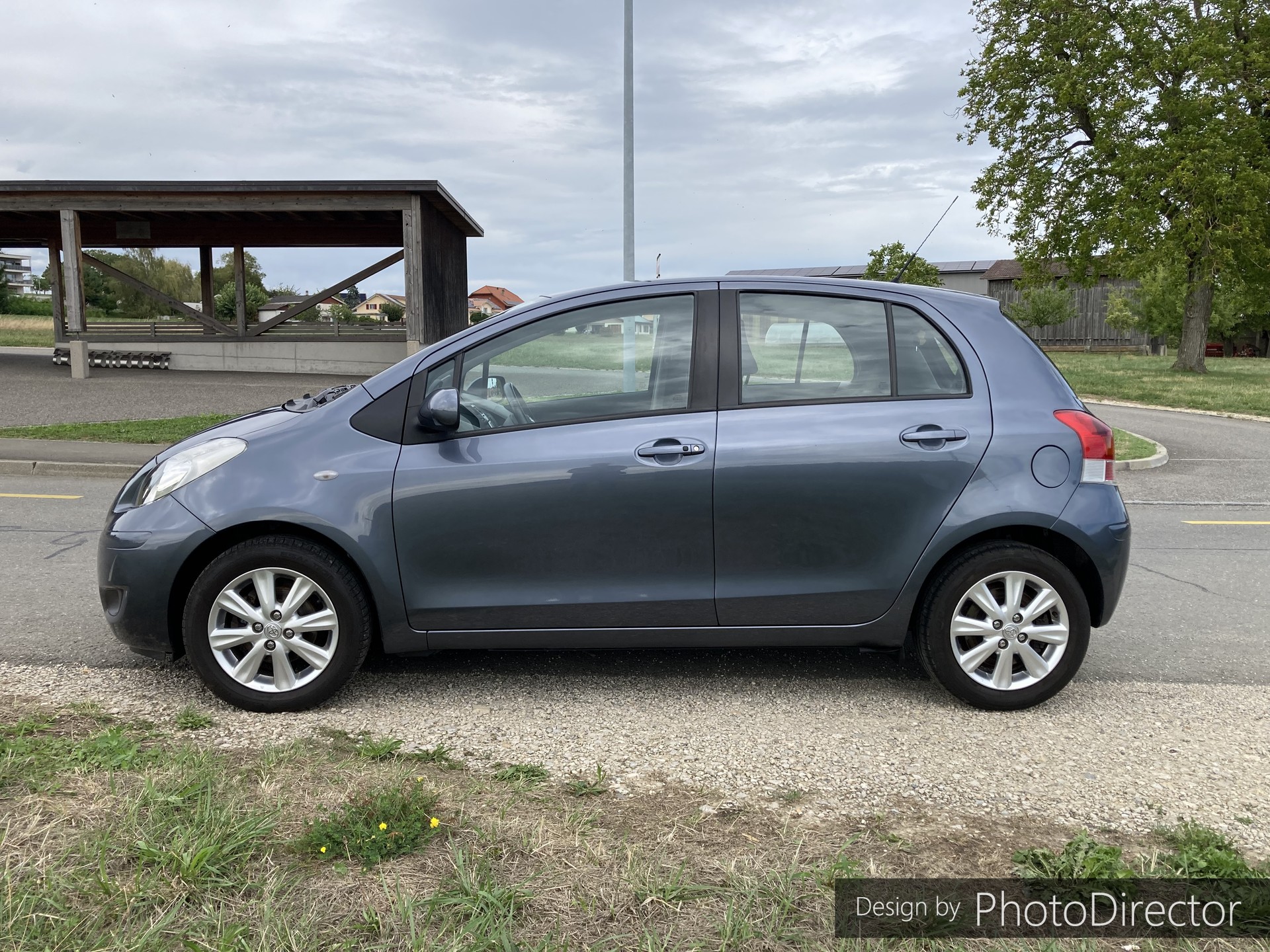 TOYOTA Yaris 1.33 Linea Sol-image-2