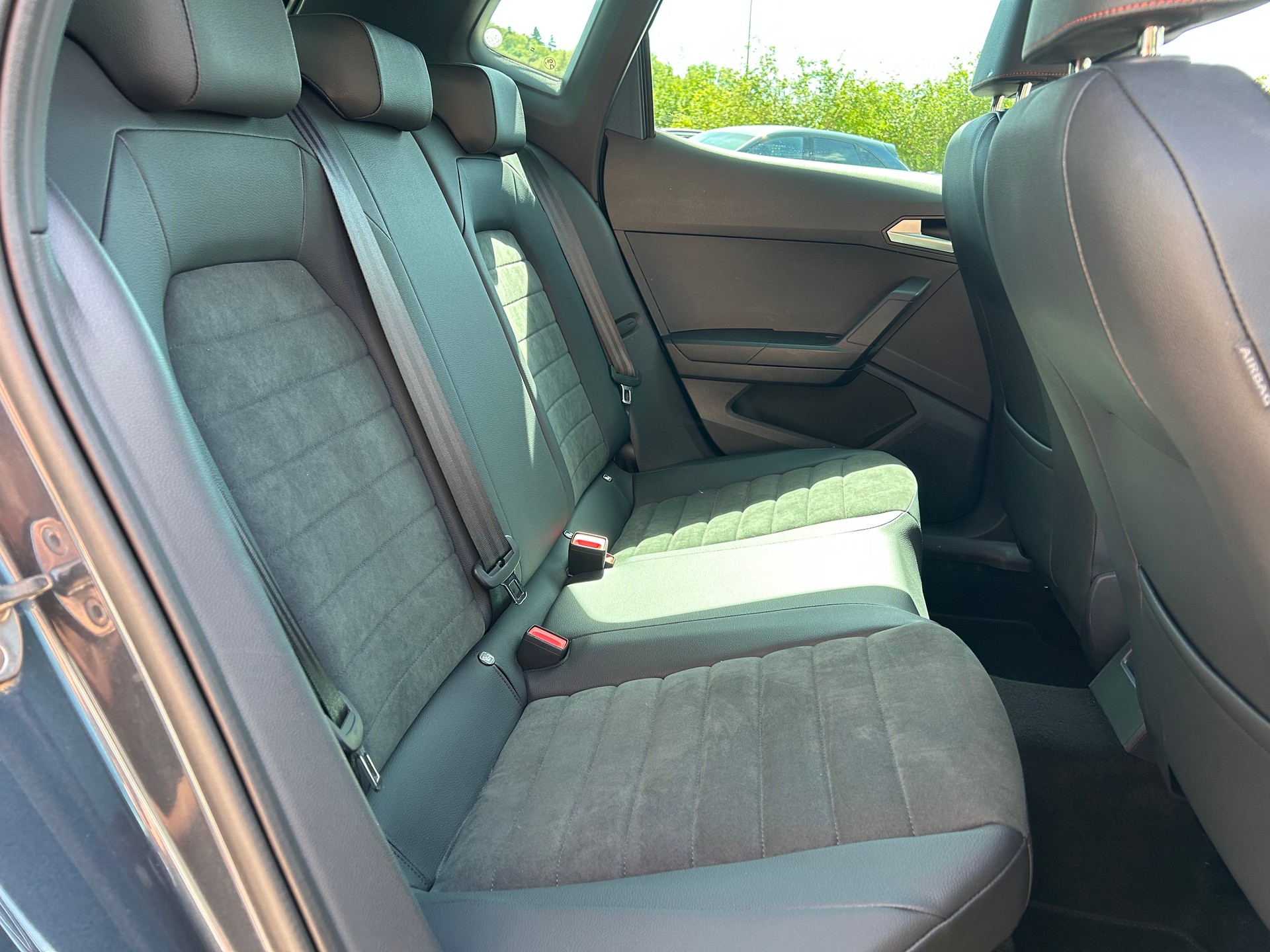 SEAT Arona 1.0 TSI Eco Hola FR DSG Garantie bis 03.2028-image-11