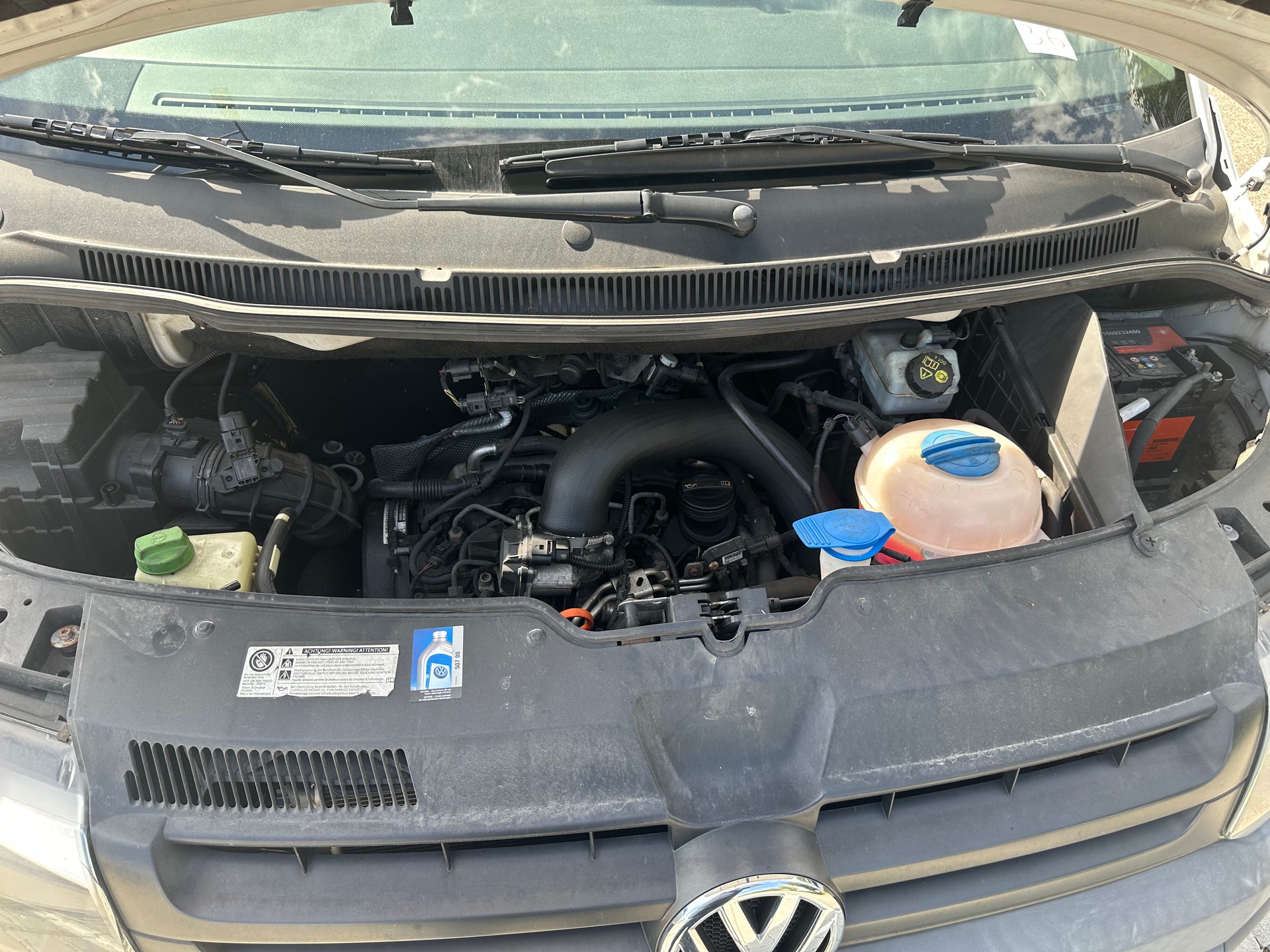 VW T5 2.0 TDI-image-8