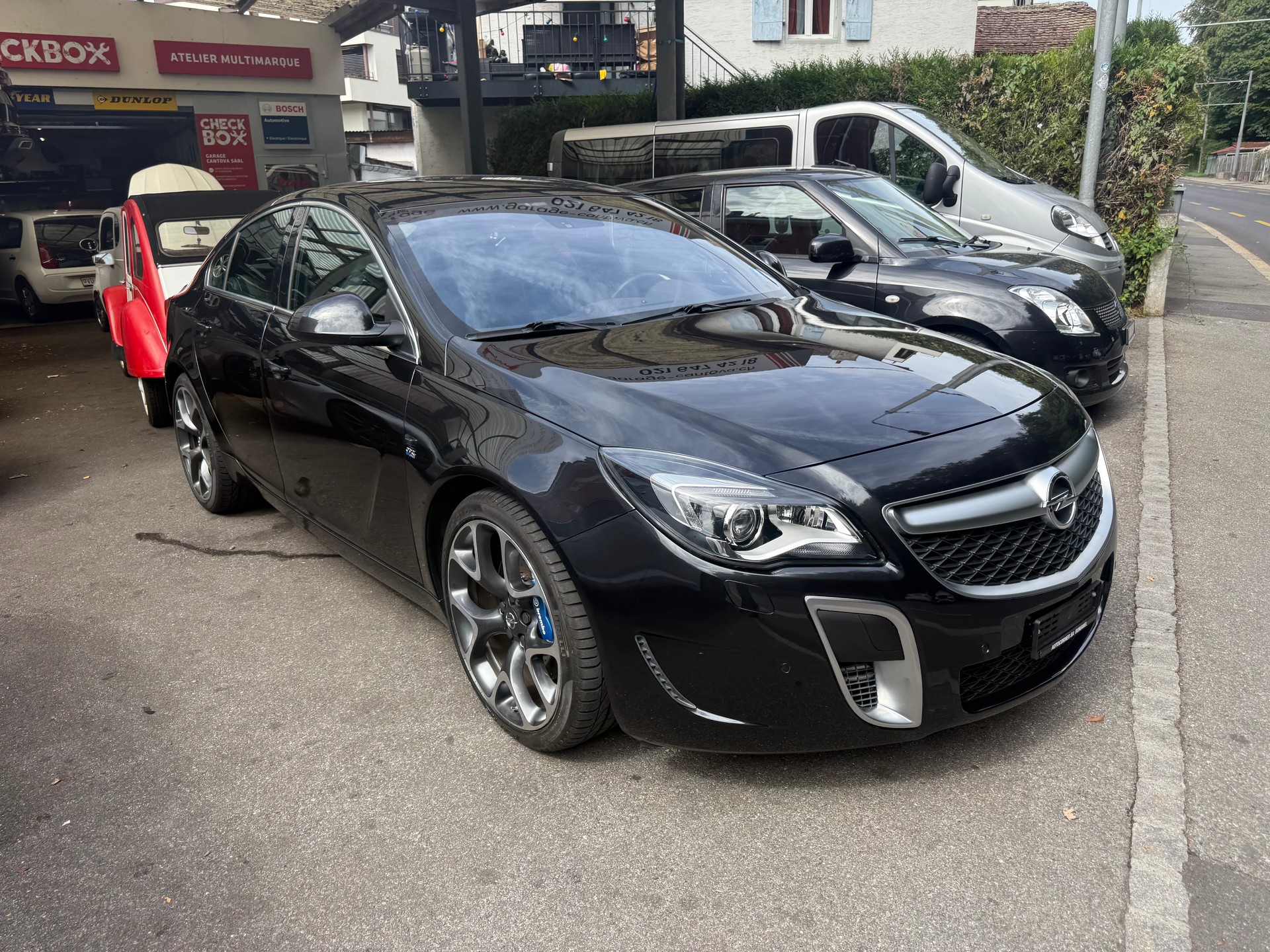 OPEL Insignia 2.8 Turbo OPC 4WD Automatic-image-4