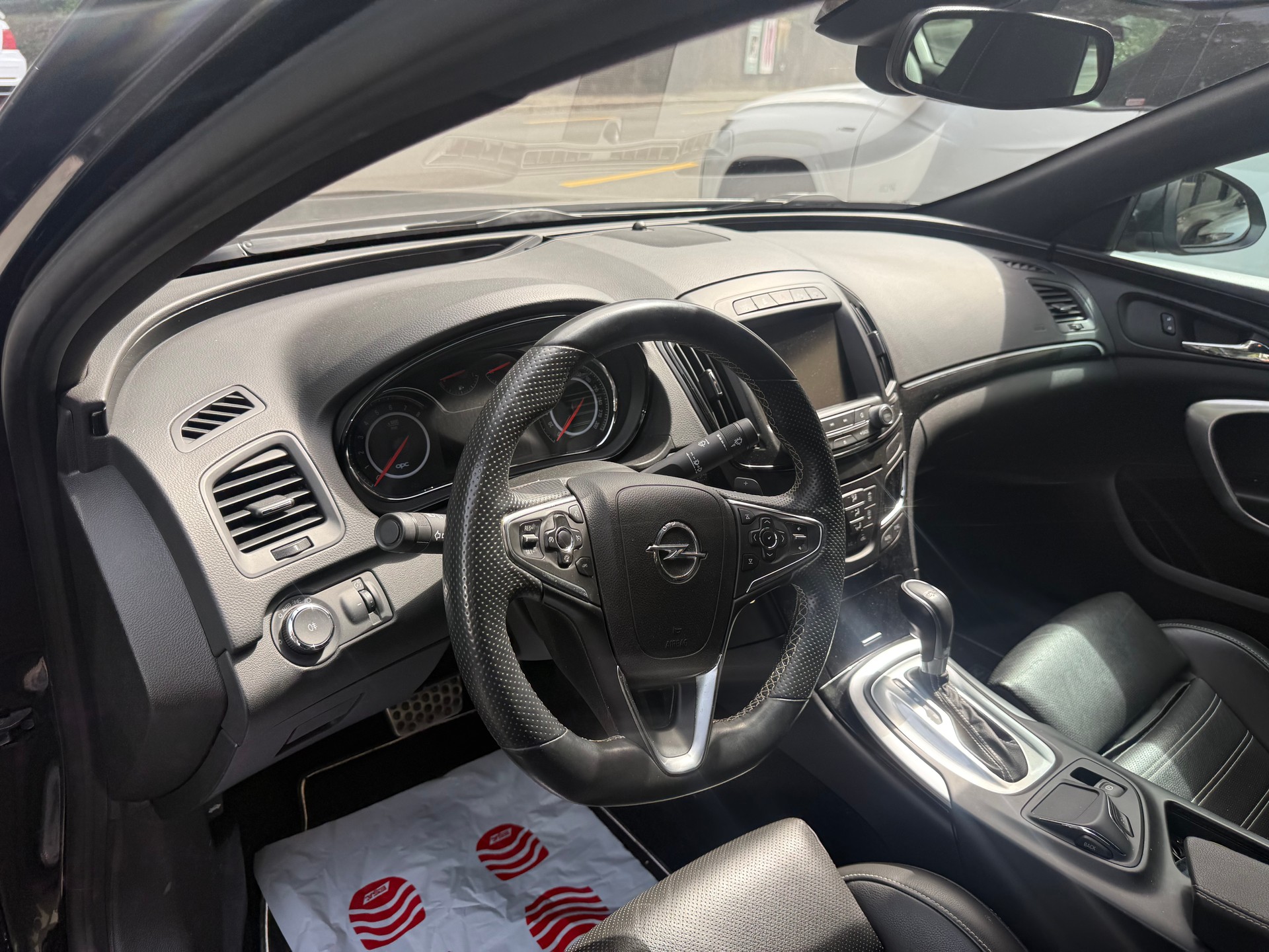 OPEL Insignia 2.8 Turbo OPC 4WD Automatic-image-13