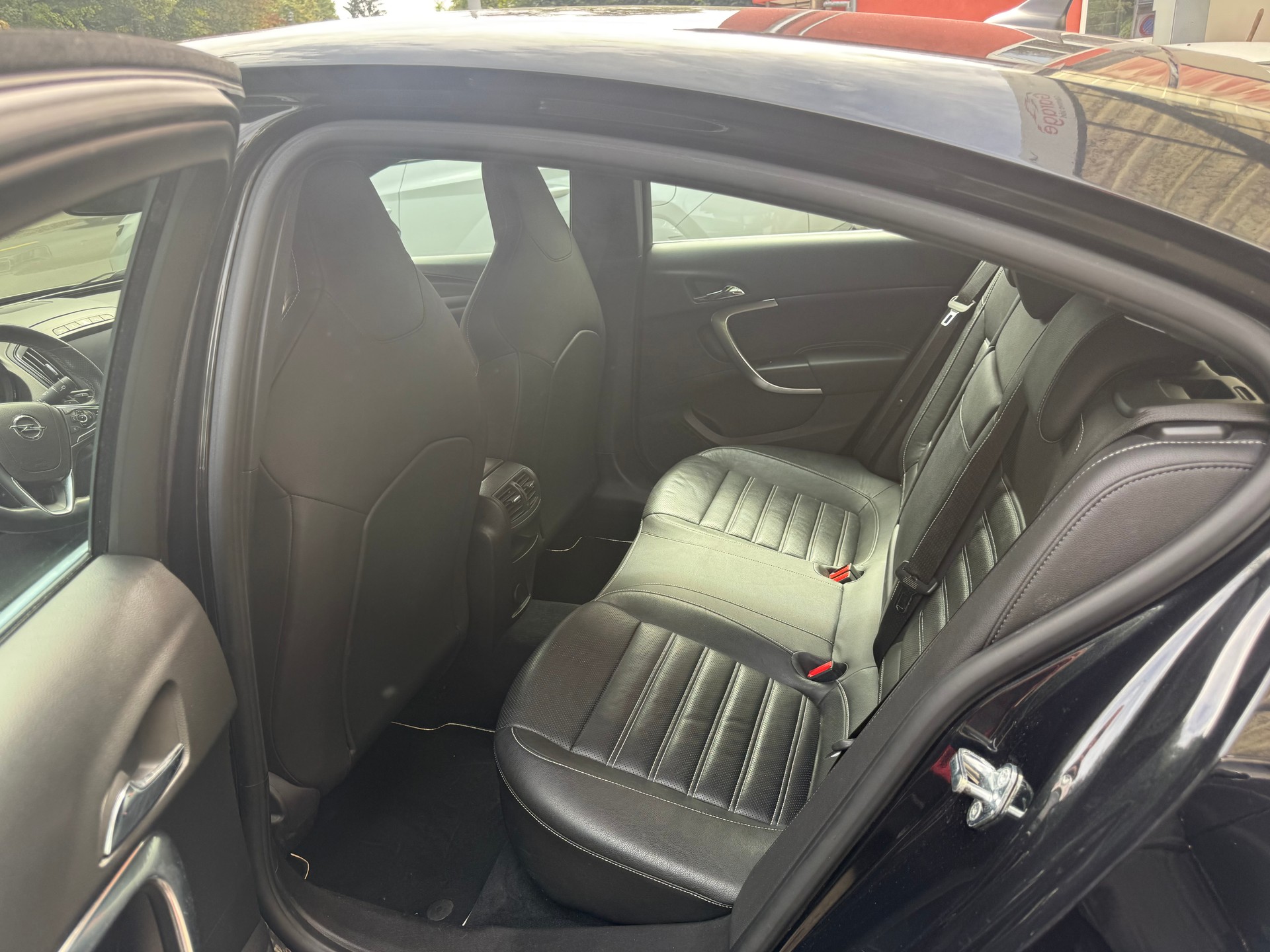 OPEL Insignia 2.8 Turbo OPC 4WD Automatic-image-9