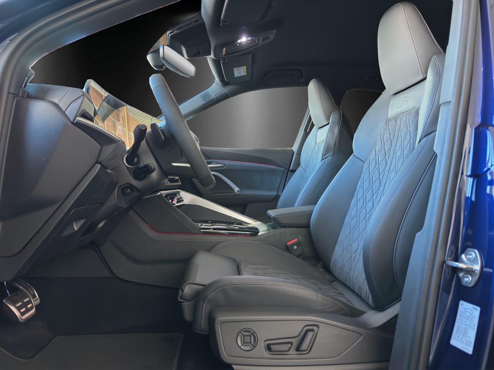 AUDI Q5 Sportback TFSI quattro 150 kW S-tronic-image-9