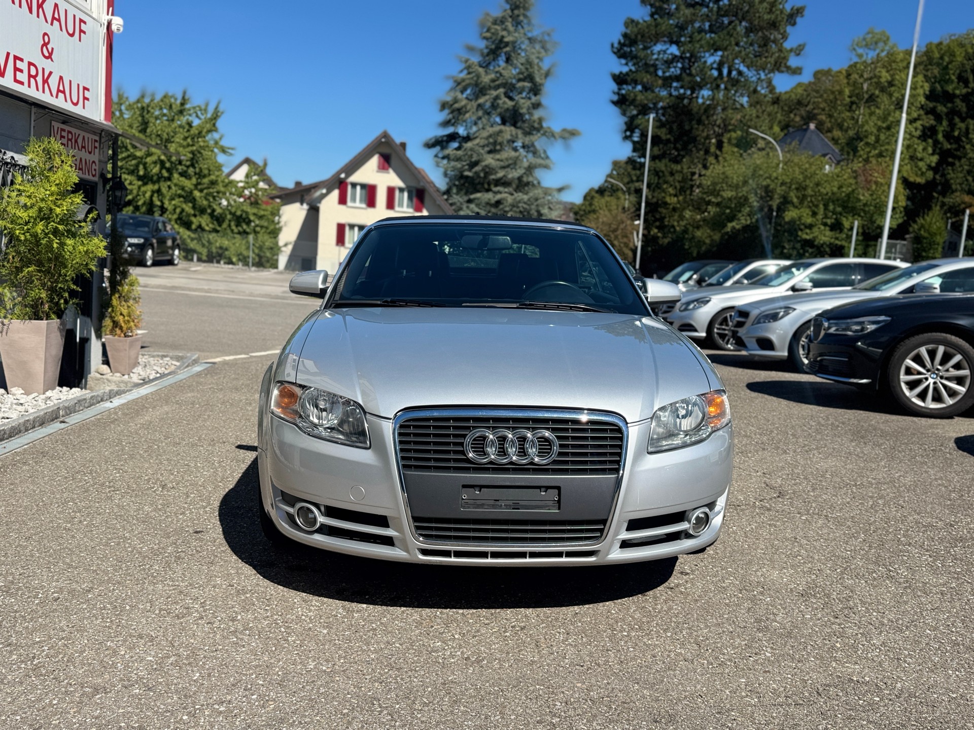 AUDI A4 Cabriolet 2.0T FSI multitronic-image-7
