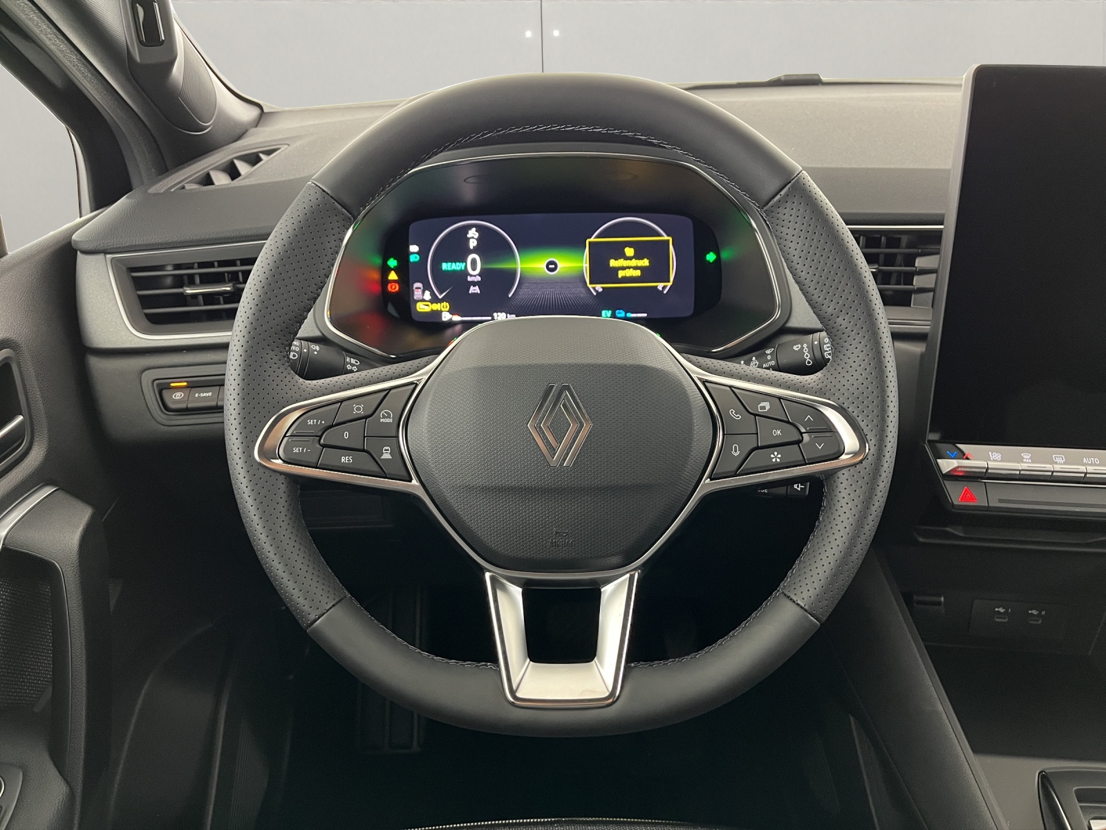 RENAULT Captur 1.8 E-Tech techno-image-9