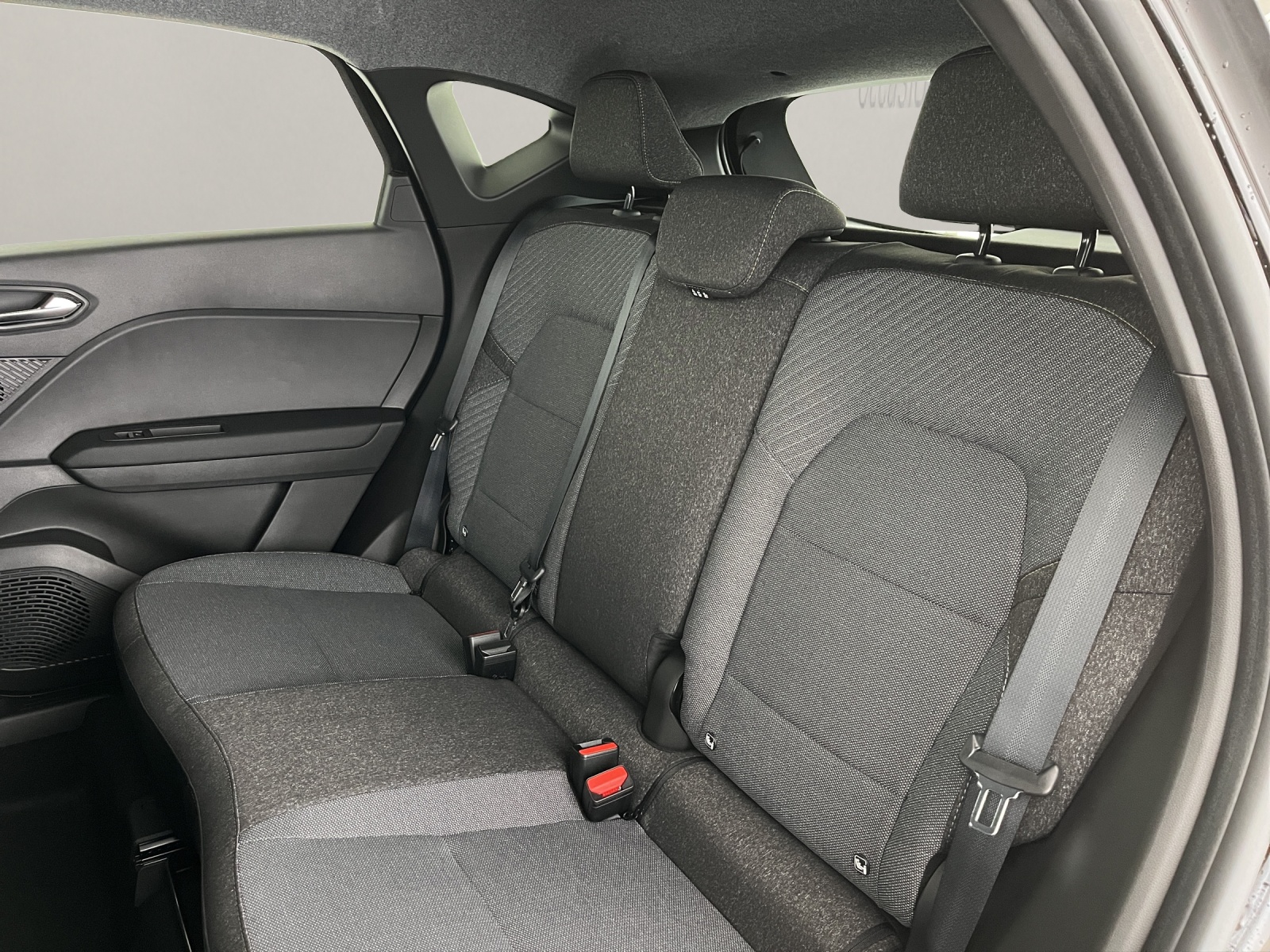 RENAULT Captur 1.8 E-Tech techno-image-16