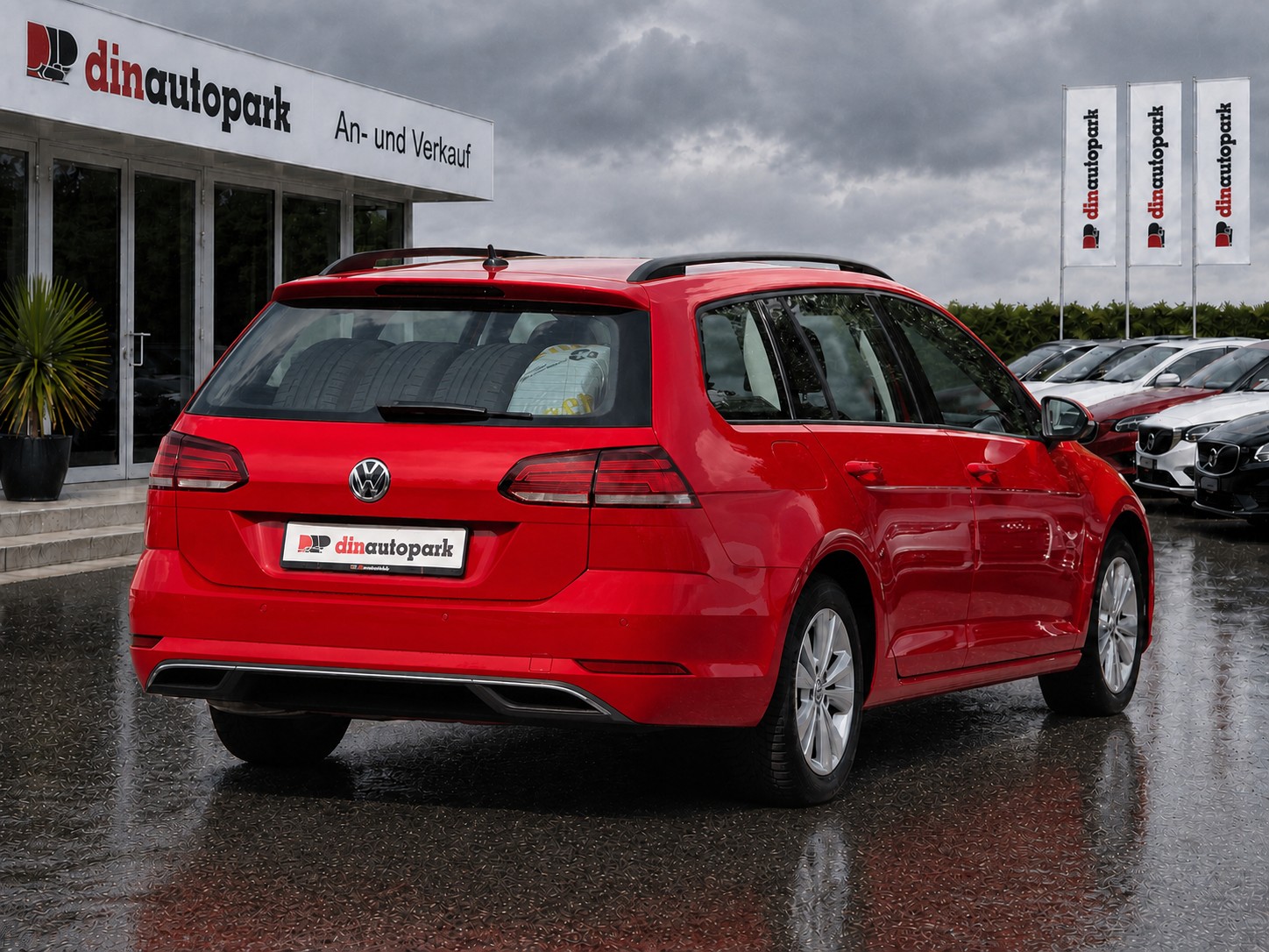 VW Golf Variant 2.0 TDI Comfortline DSG * CH-Fahrzeug * Frisch ab MFK *-image-2