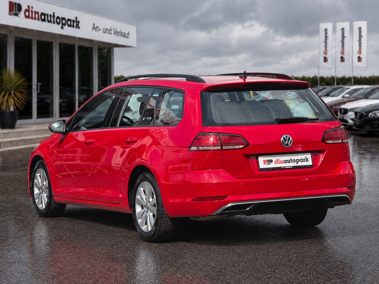 VW Golf Variant 2.0 TDI Comfortline DSG * CH-Fahrzeug * Frisch ab MFK *-image-3