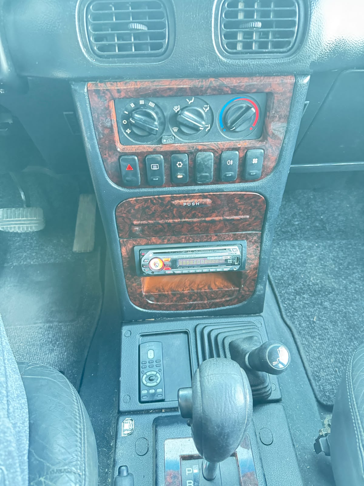 HYUNDAI Galloper 3.0 V6-image-8