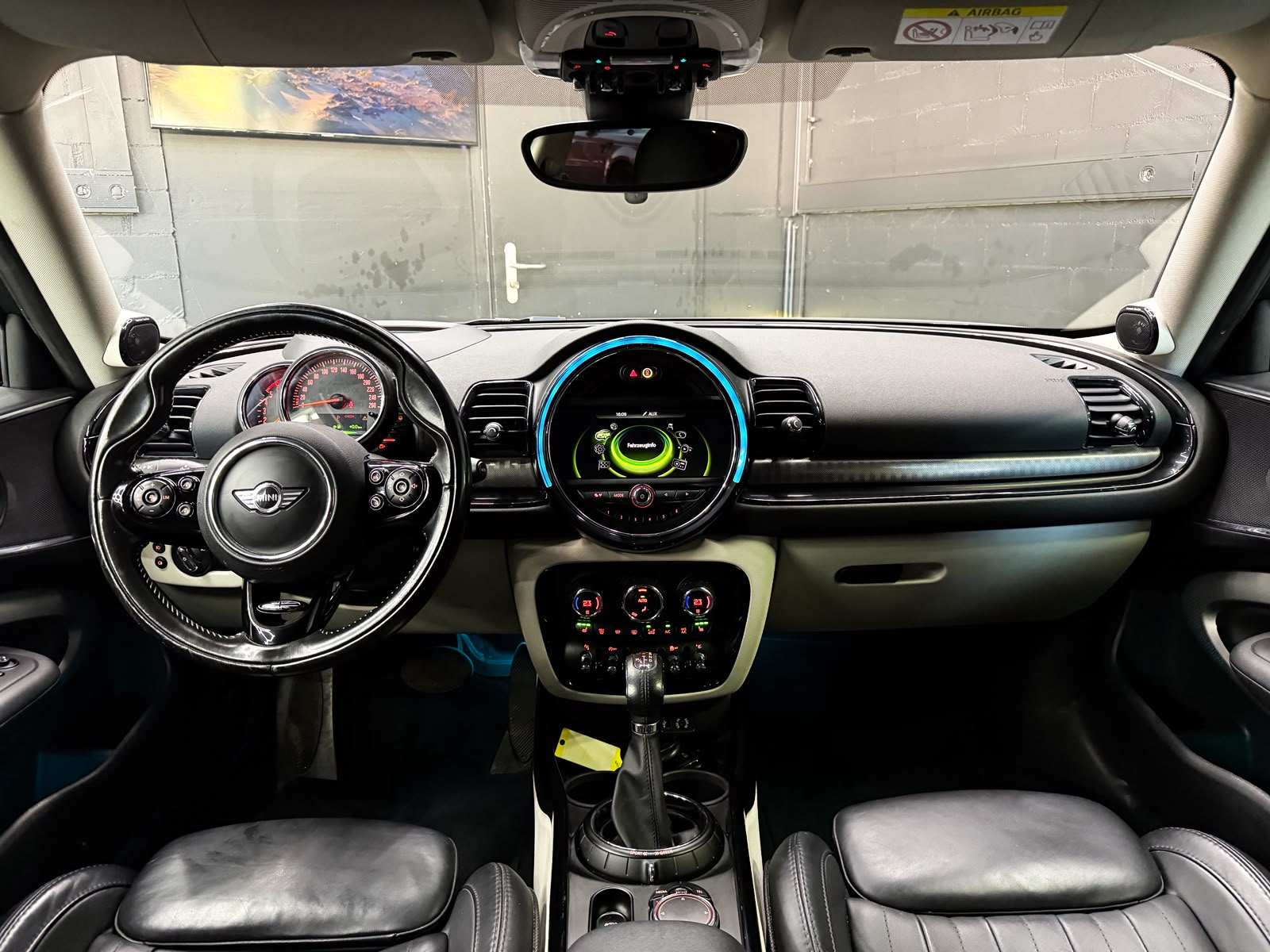 MINI Clubman Cooper D Steptronic-image-11