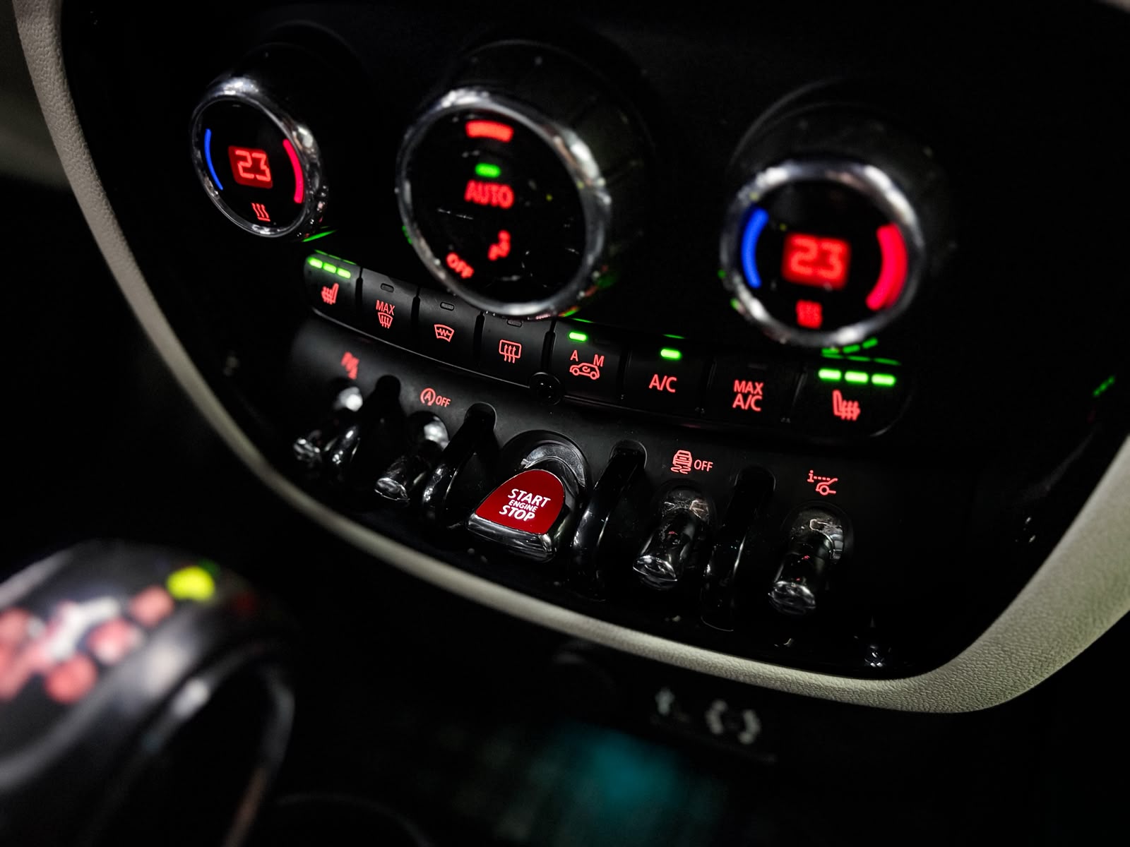 MINI Clubman Cooper D Steptronic-image-21