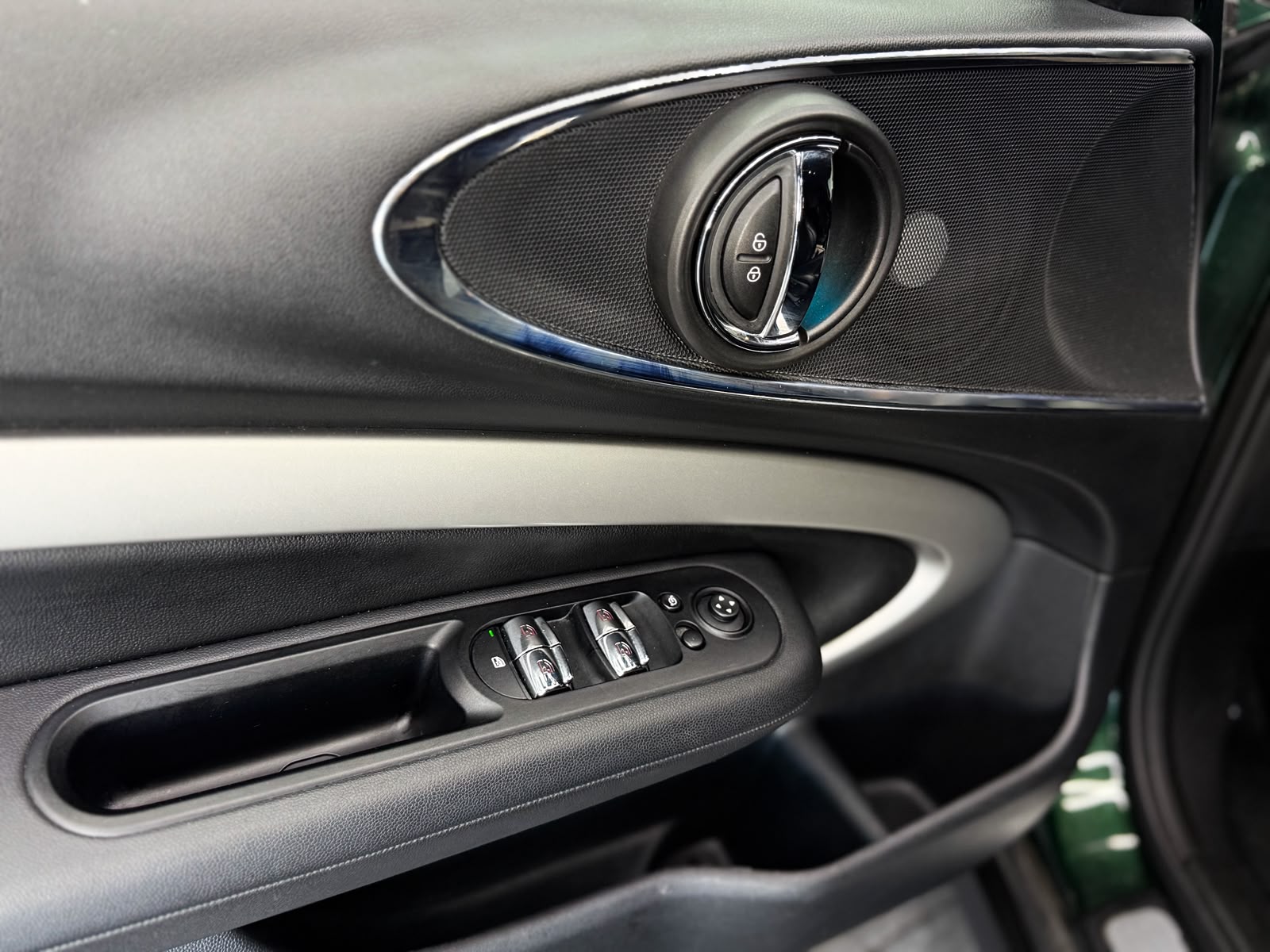 MINI Clubman Cooper D Steptronic-image-16