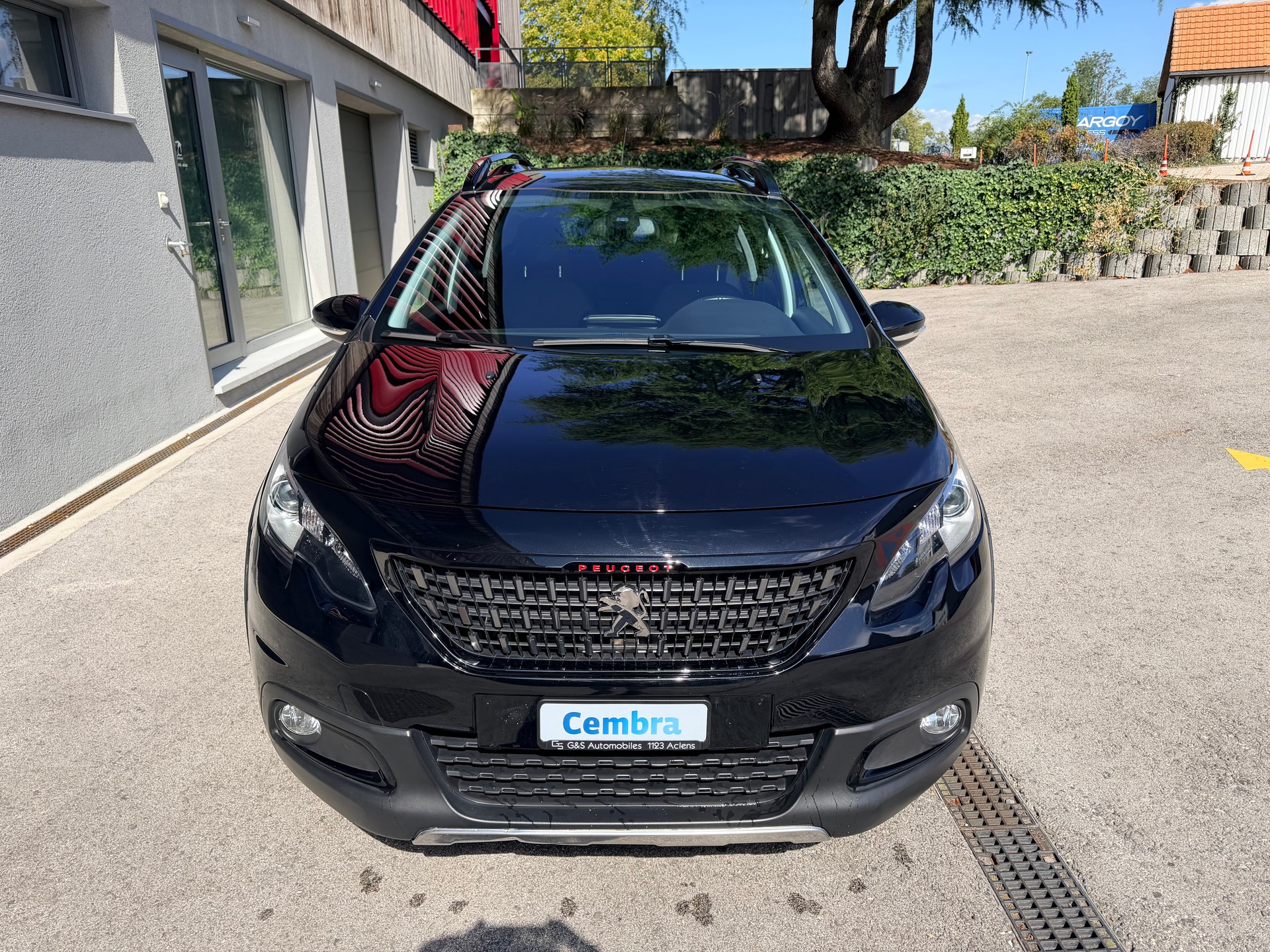 PEUGEOT 2008 1.2 PureTech GT Line EAT6-image-2