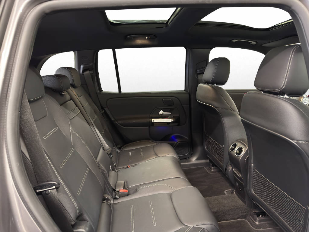 MERCEDES-BENZ EQB 350 AMG Line 4Matic-image-12