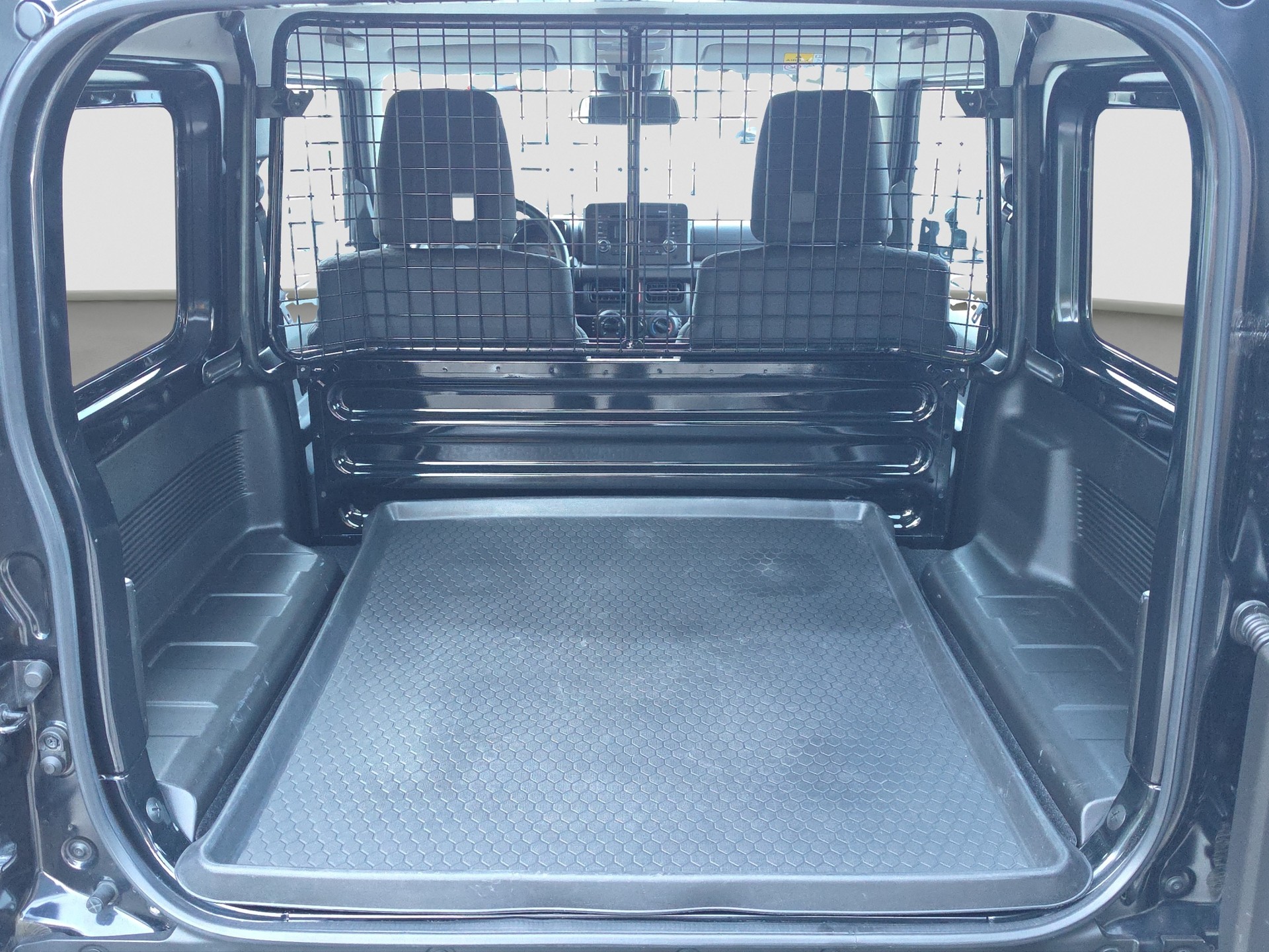 SUZUKI Jimny 1.5 Compact+ 4x4-image-12