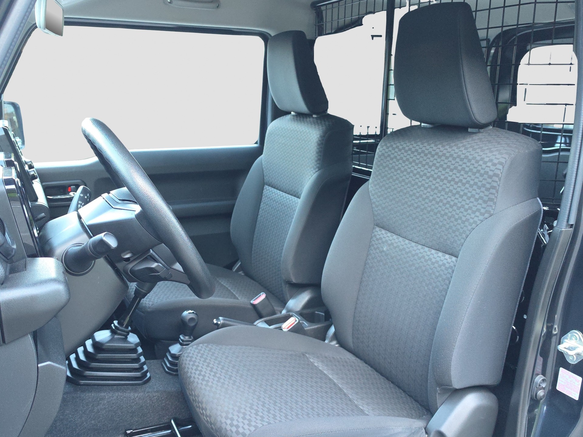 SUZUKI Jimny 1.5 Compact+ 4x4-image-7