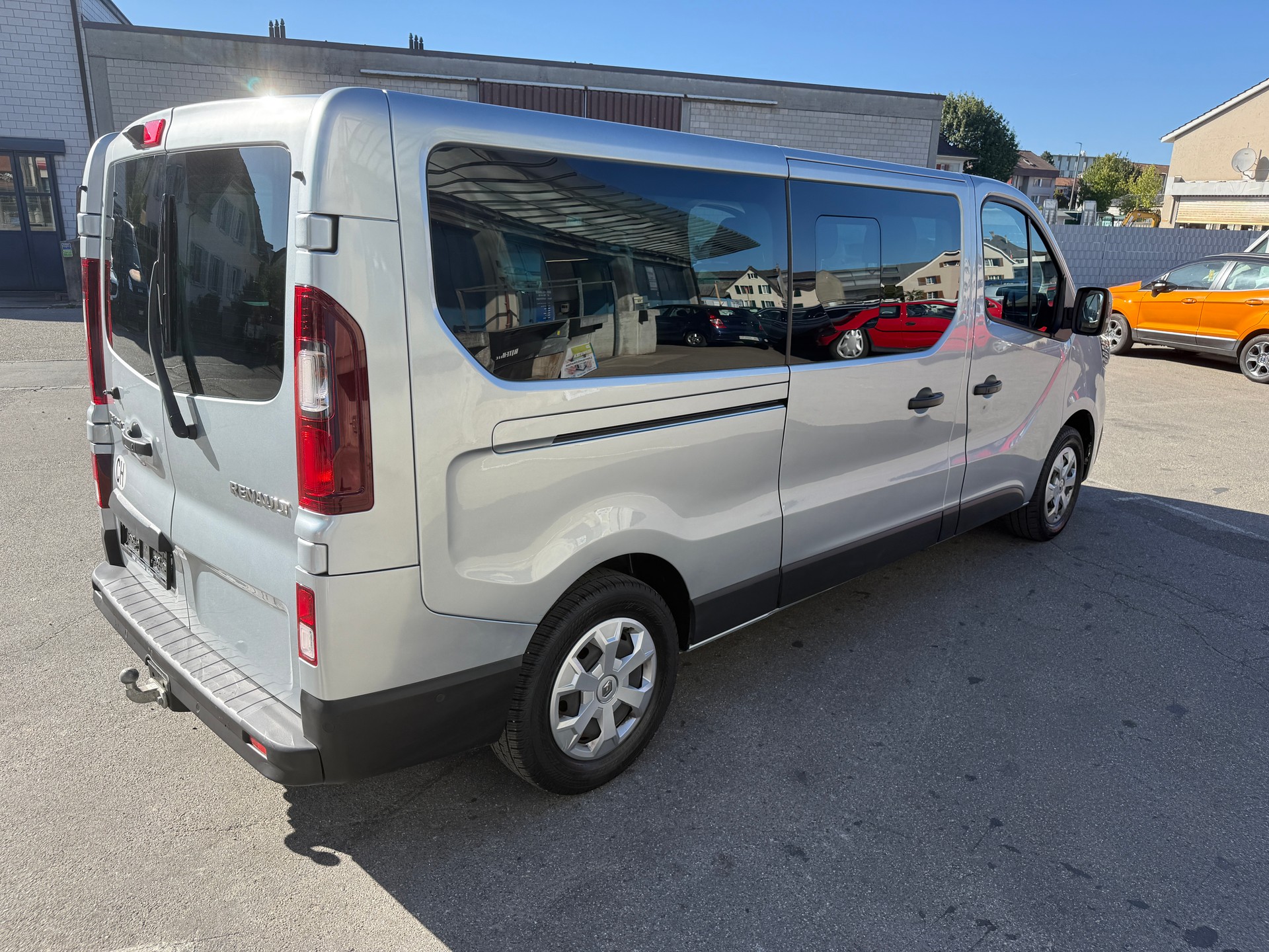 RENAULT Trafic Blue dCi 170 Passenger Techno EDC-image-4