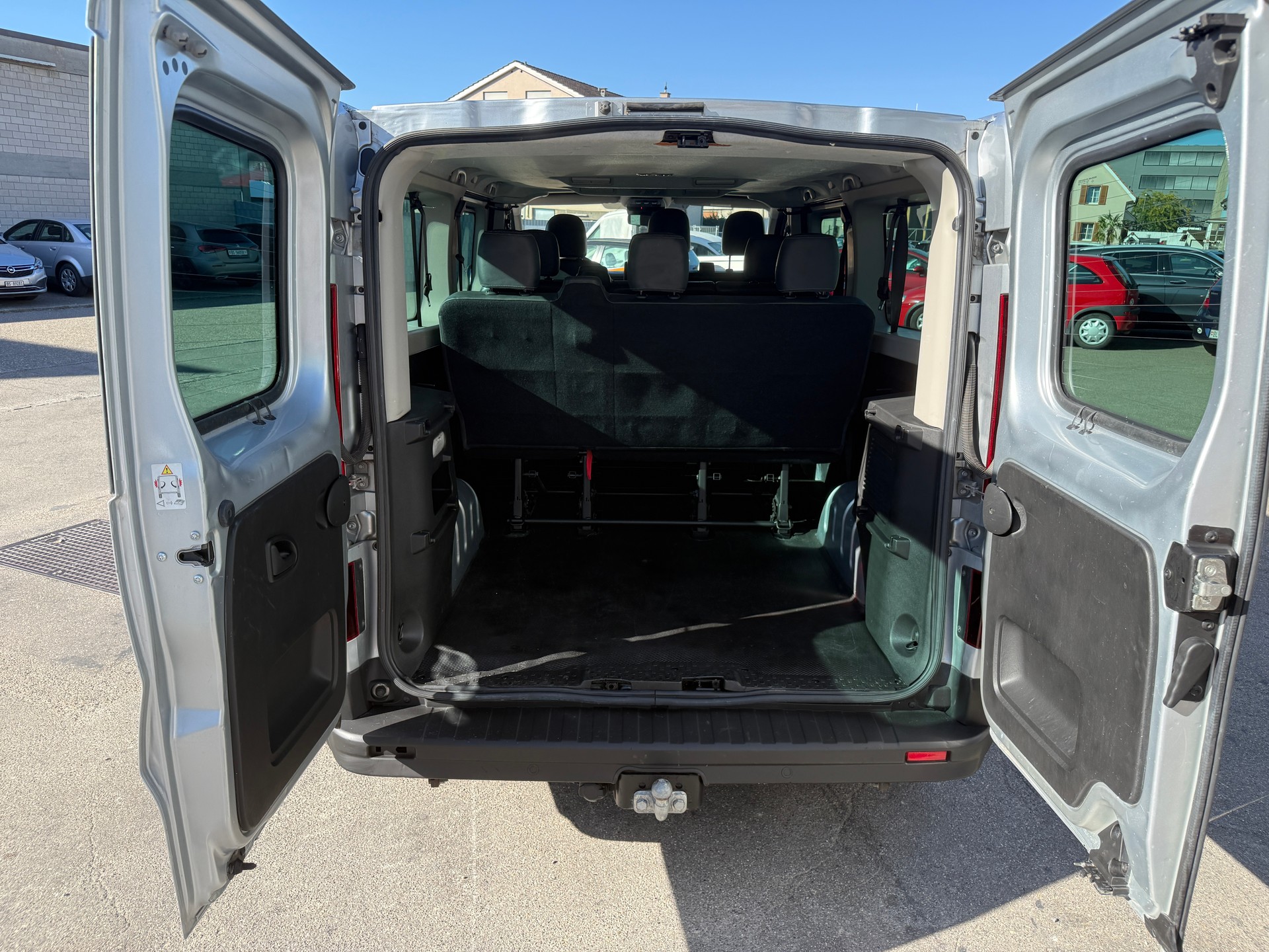 RENAULT Trafic Blue dCi 170 Passenger Techno EDC-image-5