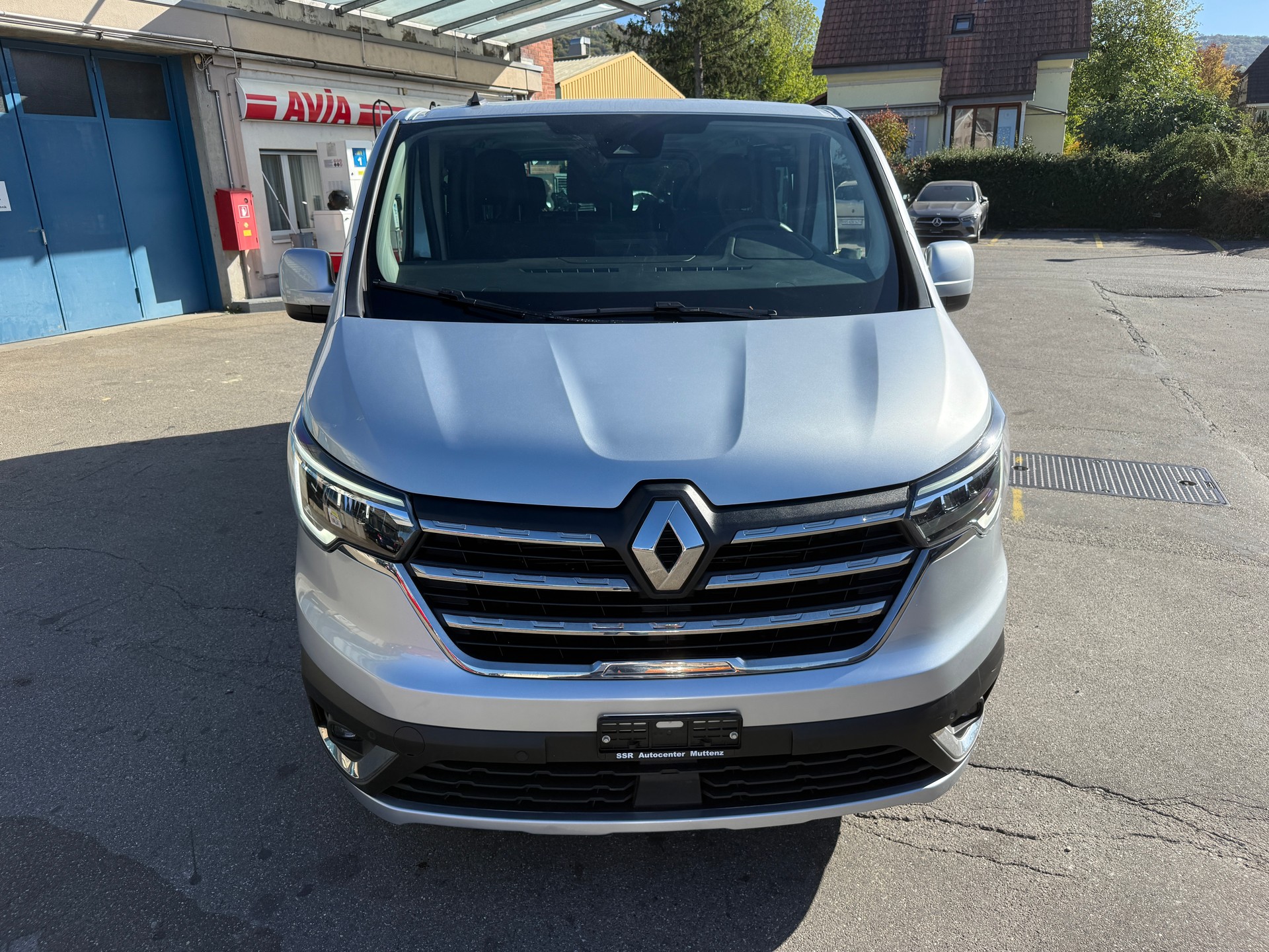 RENAULT Trafic Blue dCi 170 Passenger Techno EDC-image-2