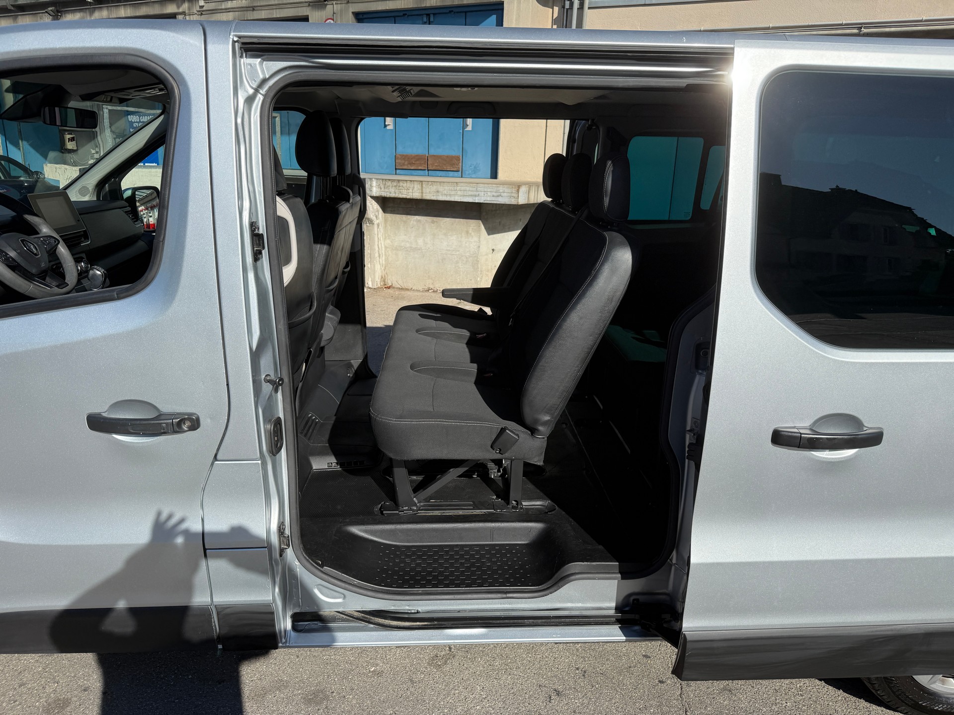 RENAULT Trafic Blue dCi 170 Passenger Techno EDC-image-6